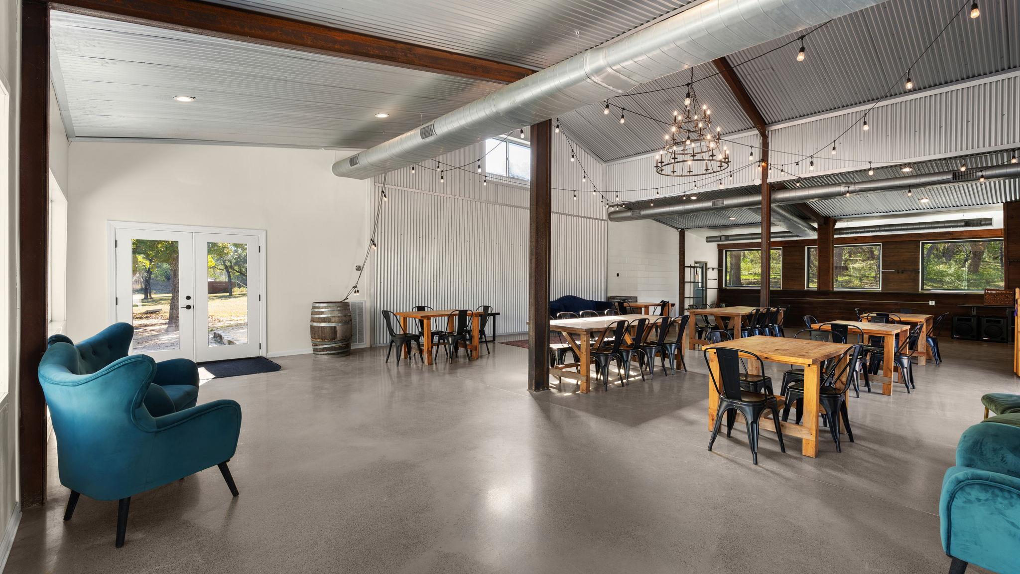 Image 14 of 36 For 25711 Hamilton Pool Rd