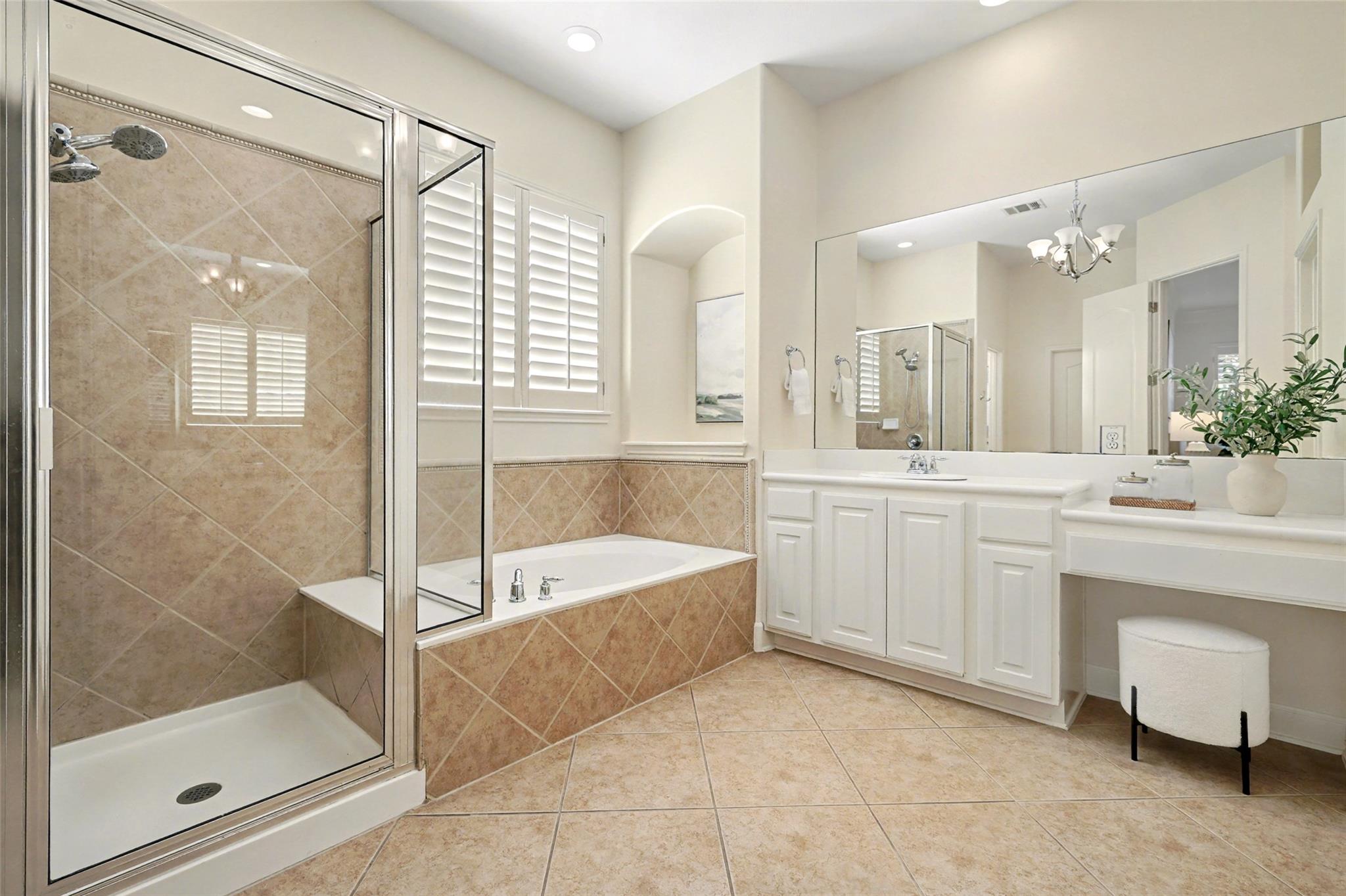 Image 17 of 40 For 10201 Loxley Ln