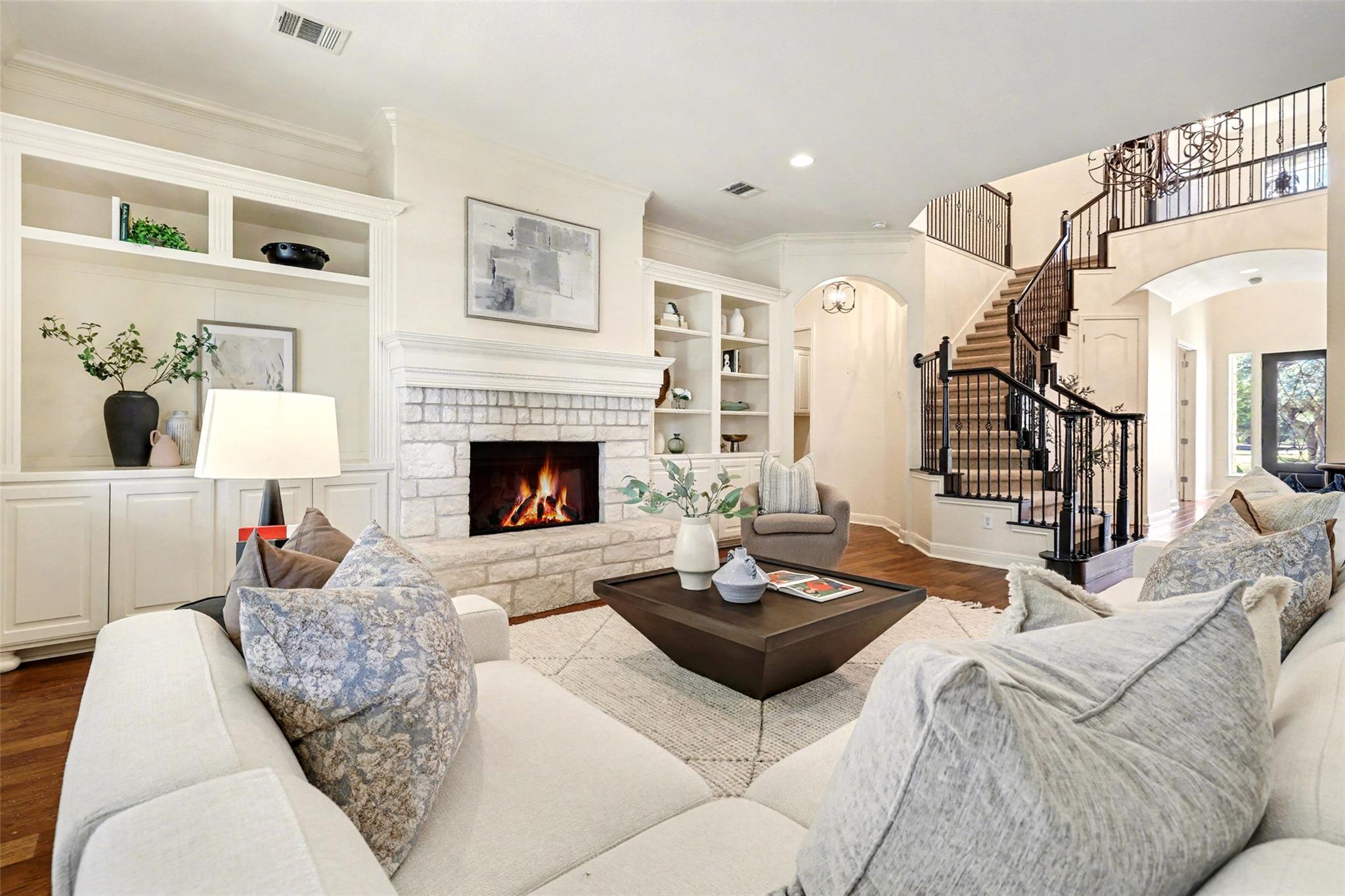 Image 8 of 40 For 10201 Loxley Ln