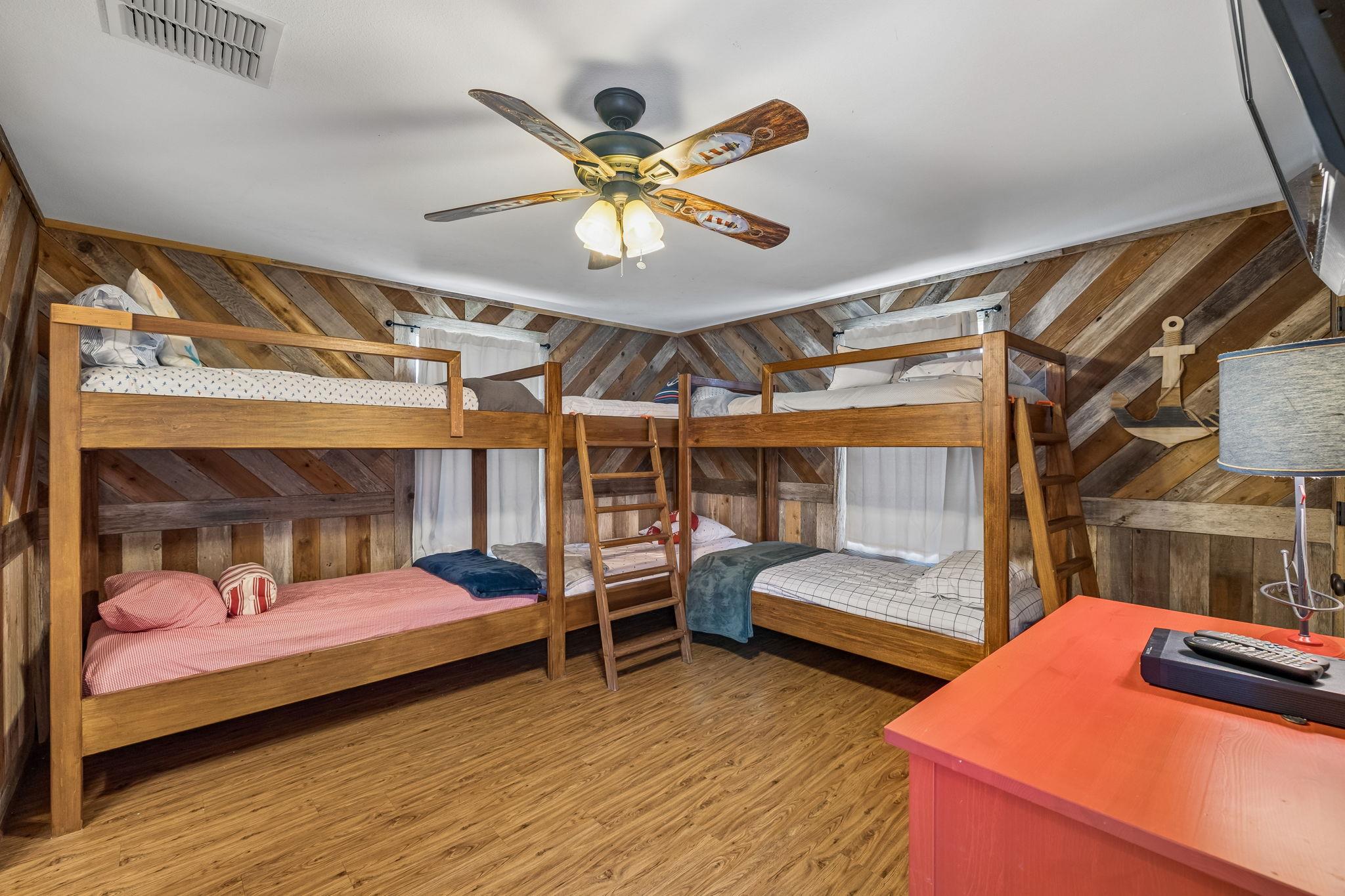 Image 23 of 28 For 146 Antelope Ln