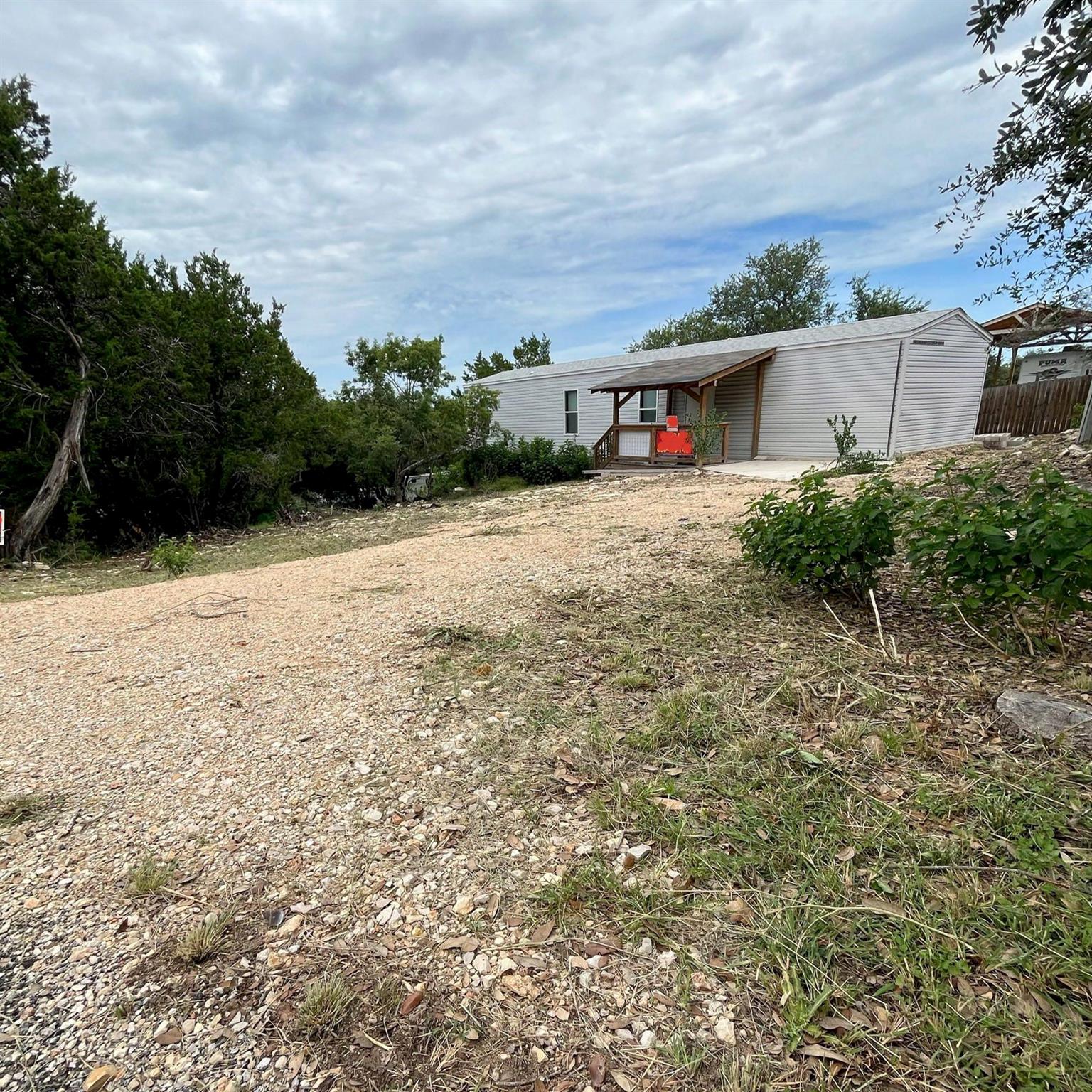 Details for 407 Rockport Dr, Canyon Lake, TX 78133