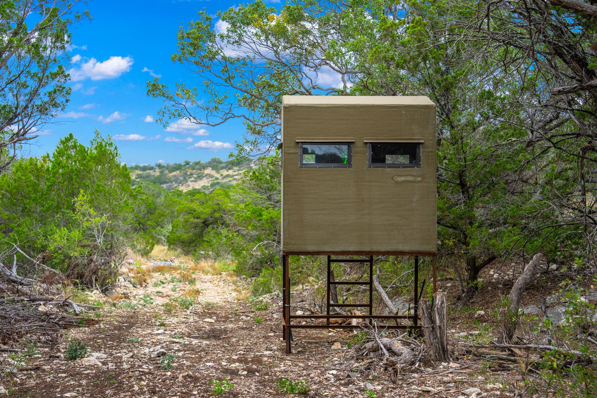 Image 15 of 37 For 13812 High Lonesome Rd