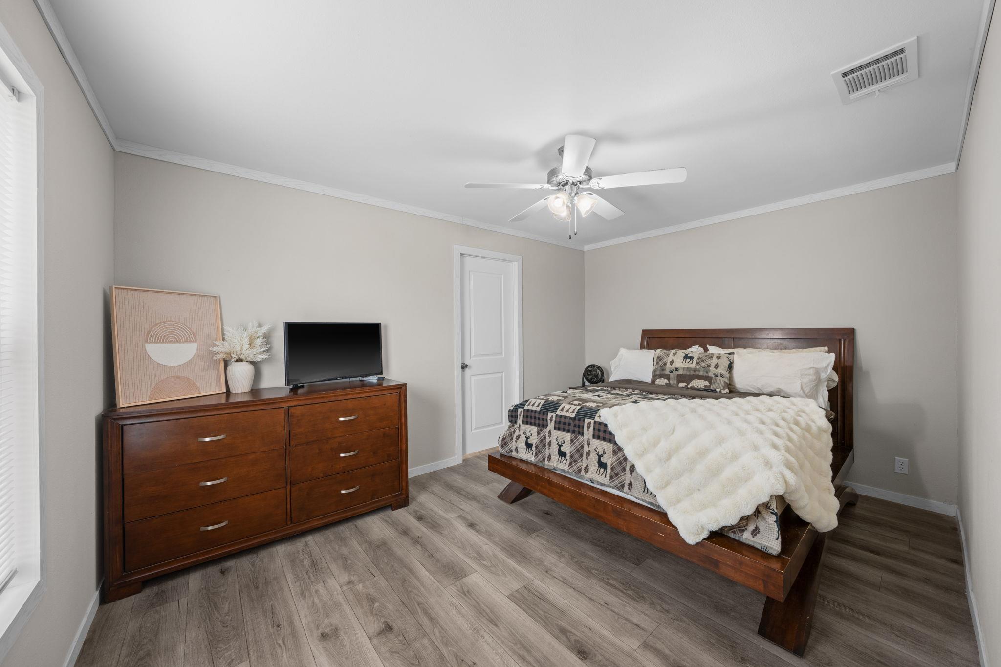 Image 27 of 37 For 13812 High Lonesome Rd