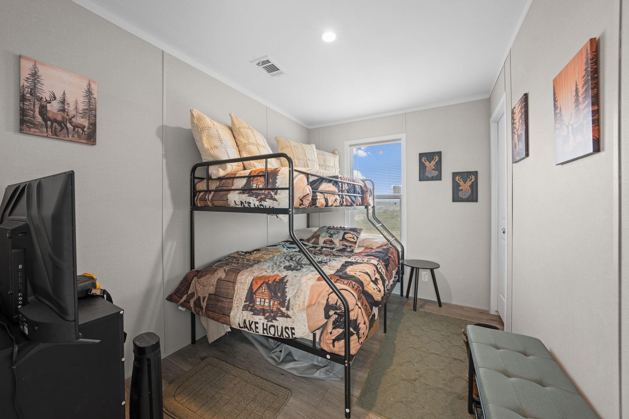 Image 30 of 37 For 13812 High Lonesome Rd