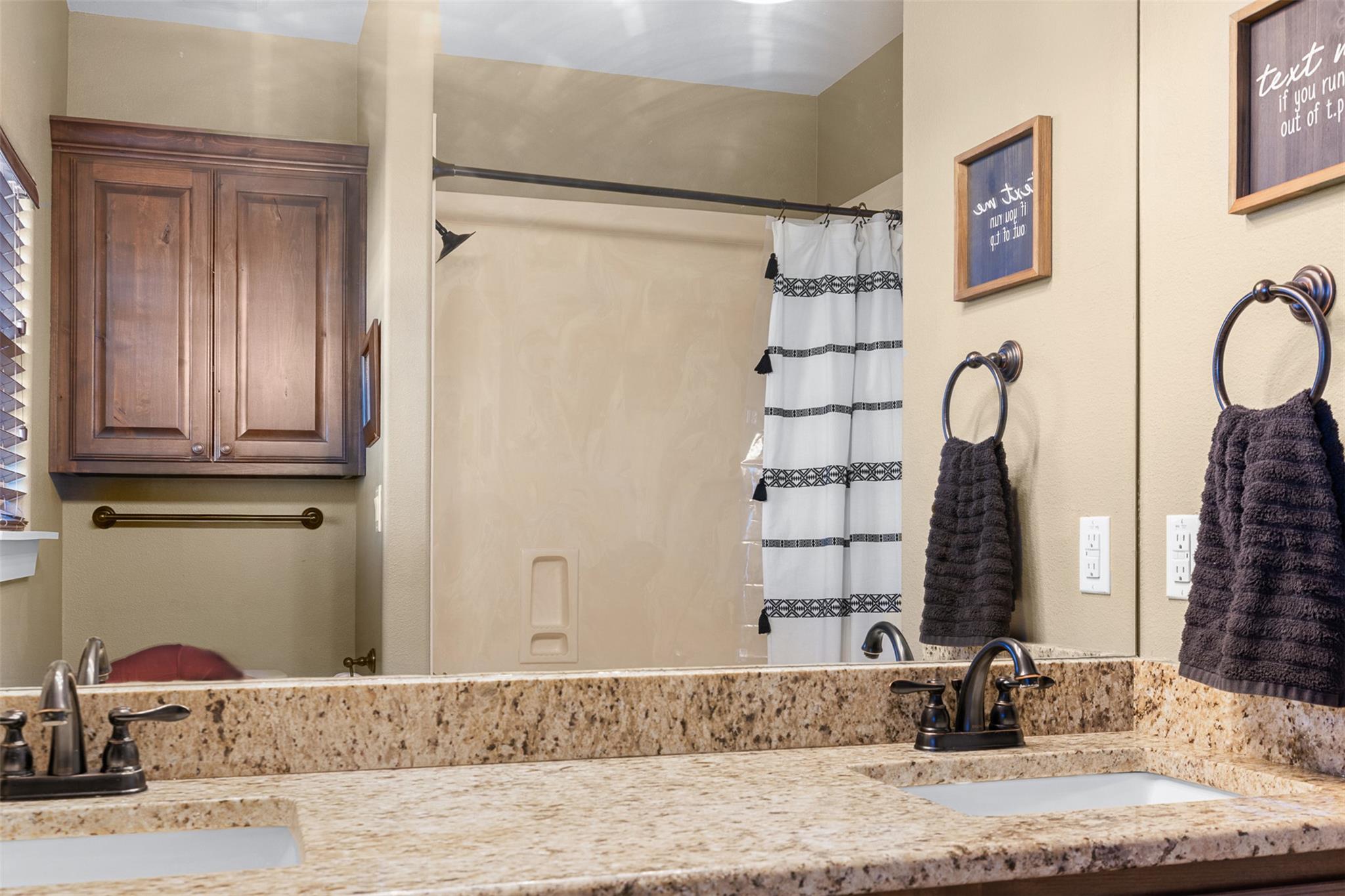 Image 11 of 40 For 2232 Fm 975  