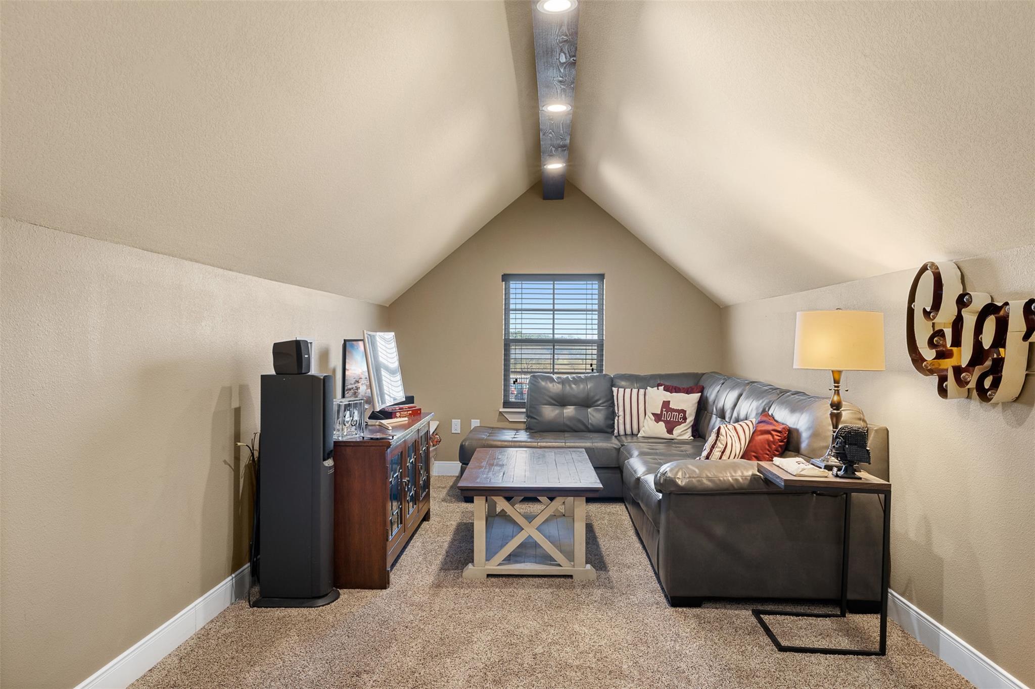 Image 23 of 40 For 2232 Fm 975  