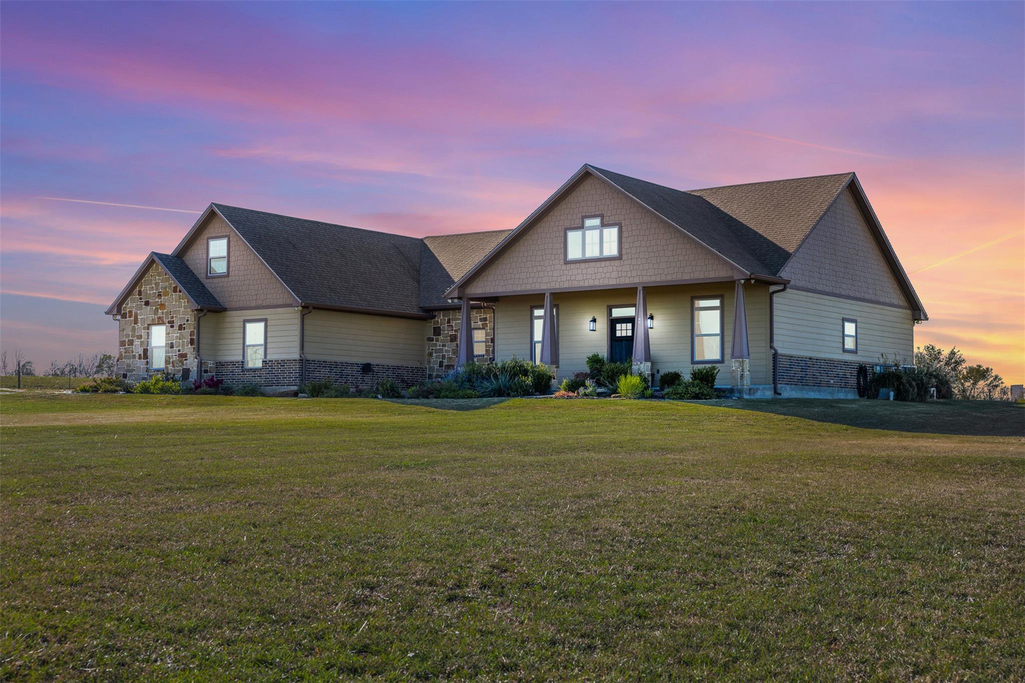 Image 29 of 40 For 2232 Fm 975  