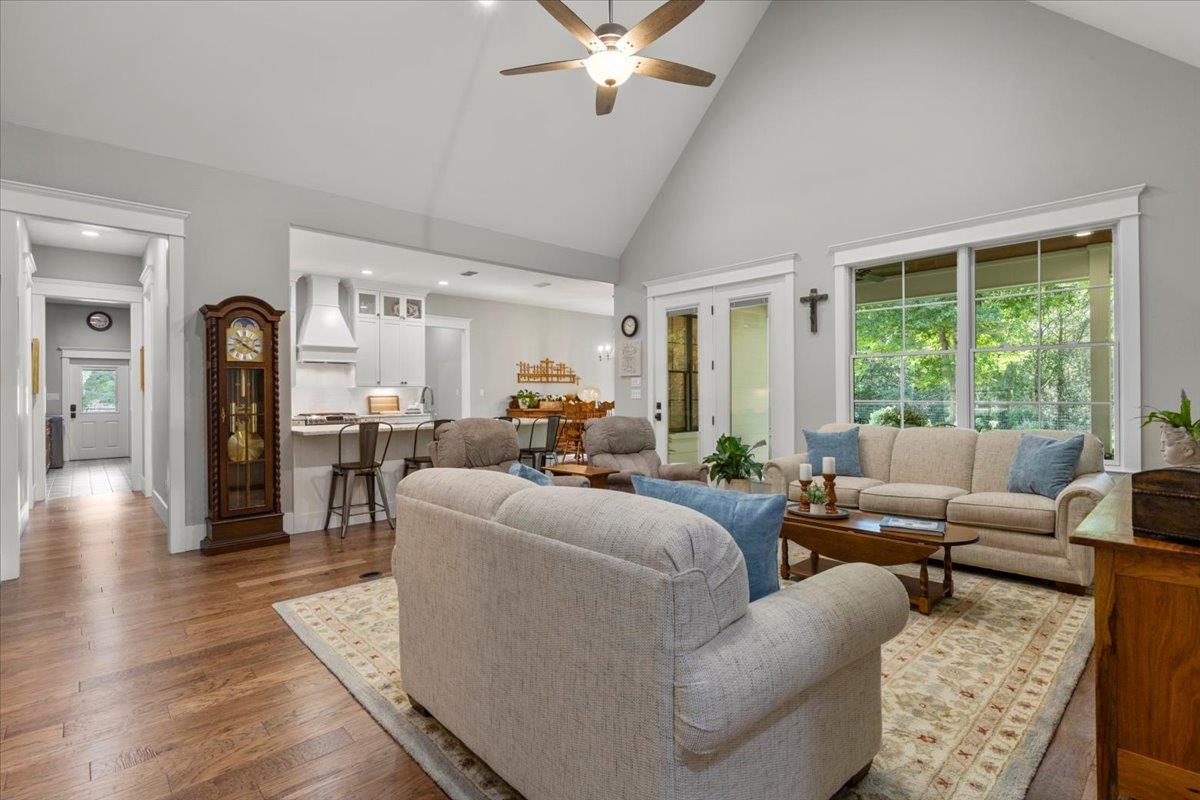 Image 8 of 39 For 1307 Fm 969  