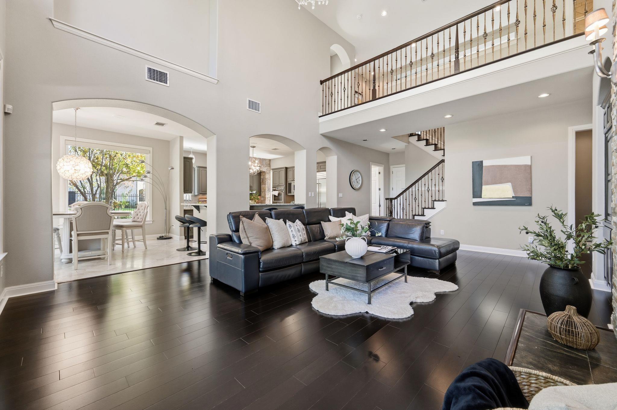 Image 11 of 40 For 9808 Tree Bend Cv