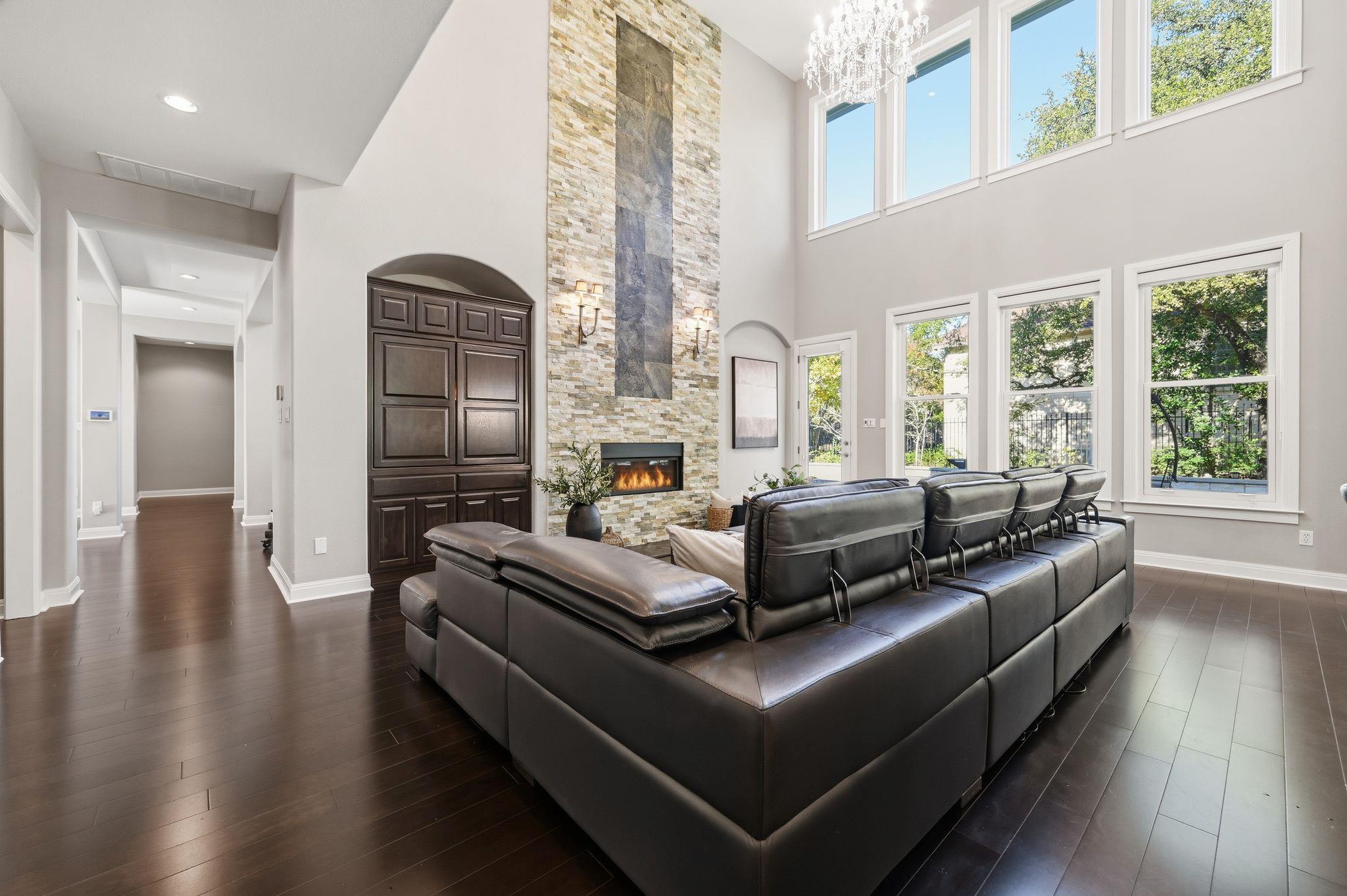 Image 9 of 40 For 9808 Tree Bend Cv