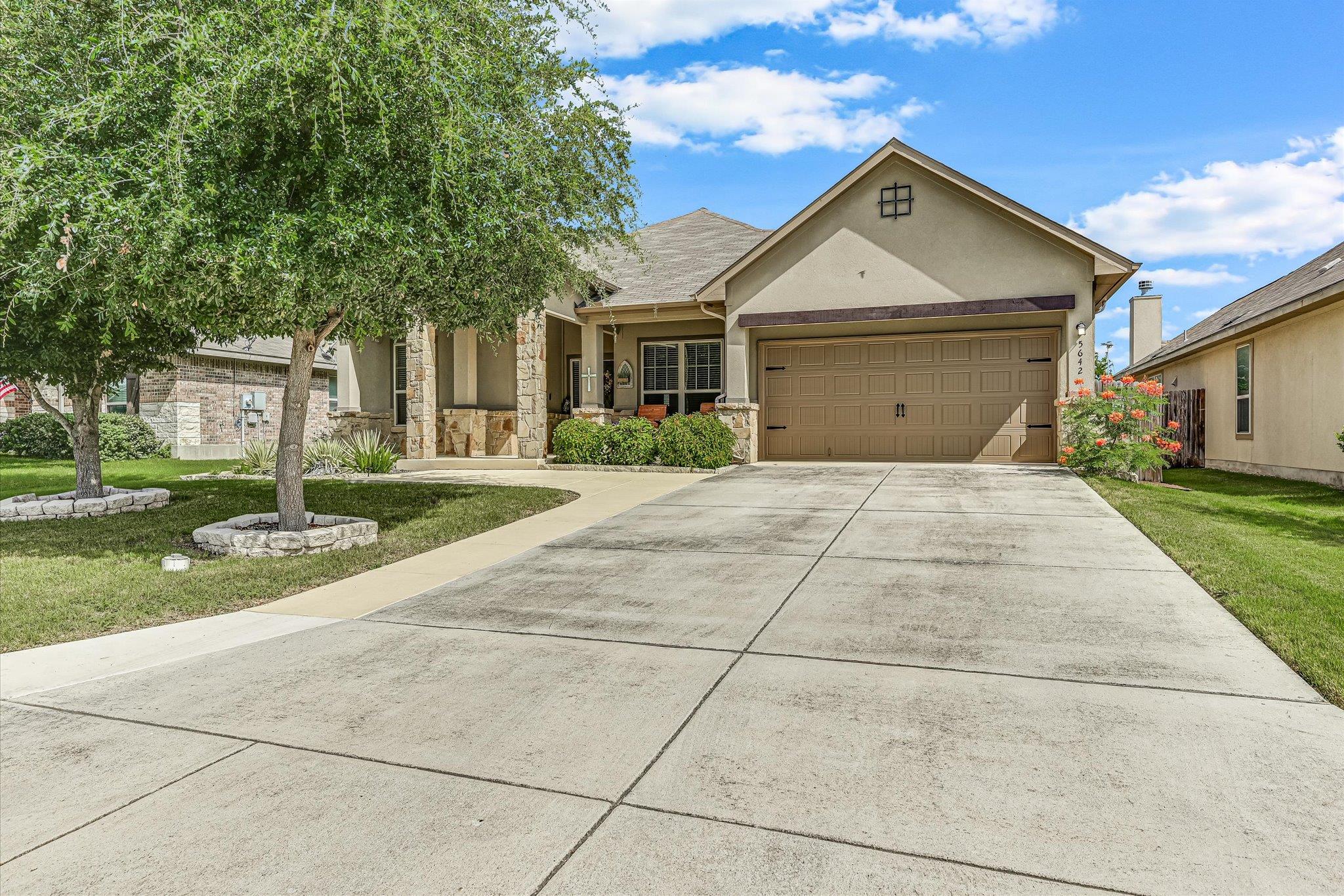 Details for 5642 Briar Knoll Knl, New Braunfels, TX 78132