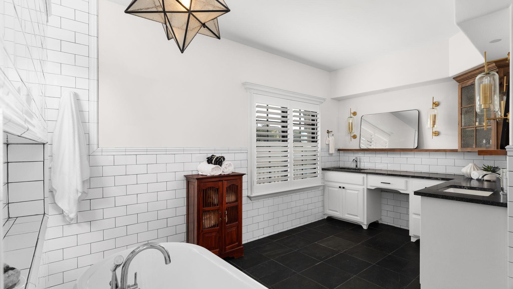 Image 20 of 40 For 148 Trailmaster Cir