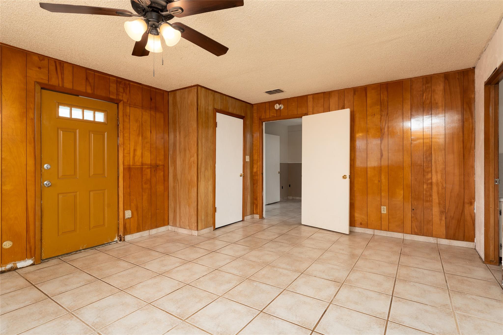 Image 27 of 30 For 600 Cypress St