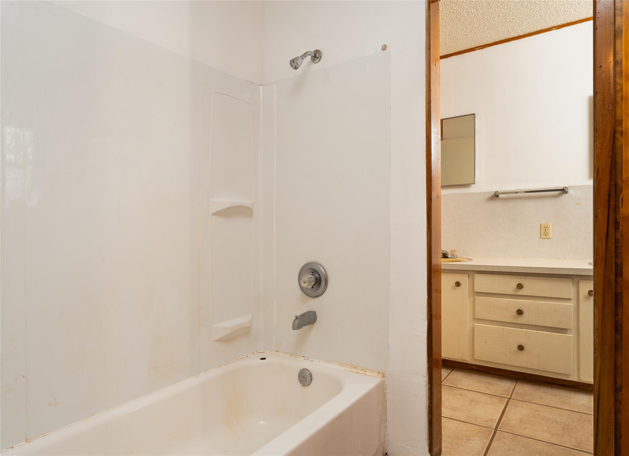 Image 29 of 30 For 600 Cypress St