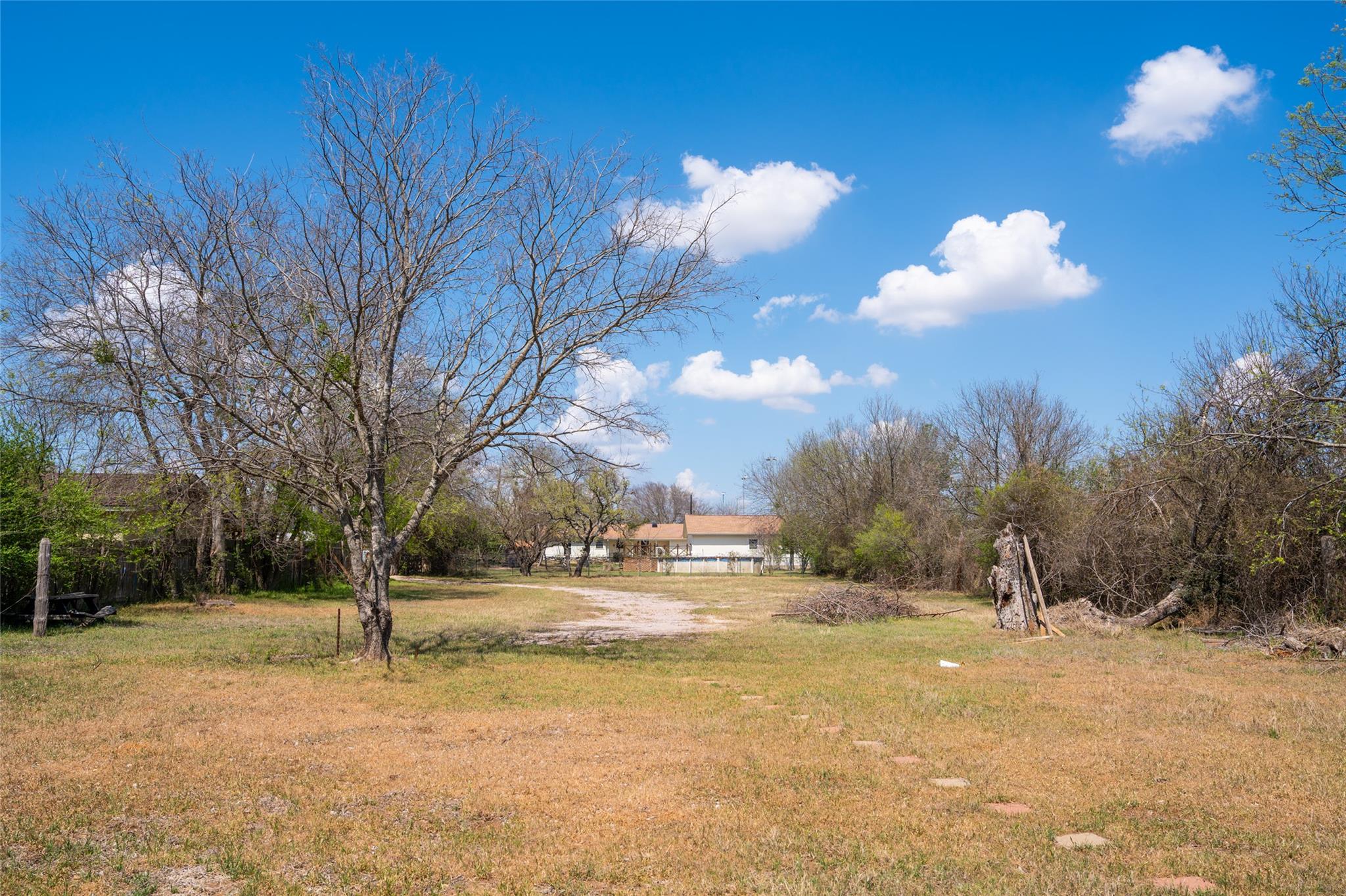 Image 3 of 30 For 600 Cypress St