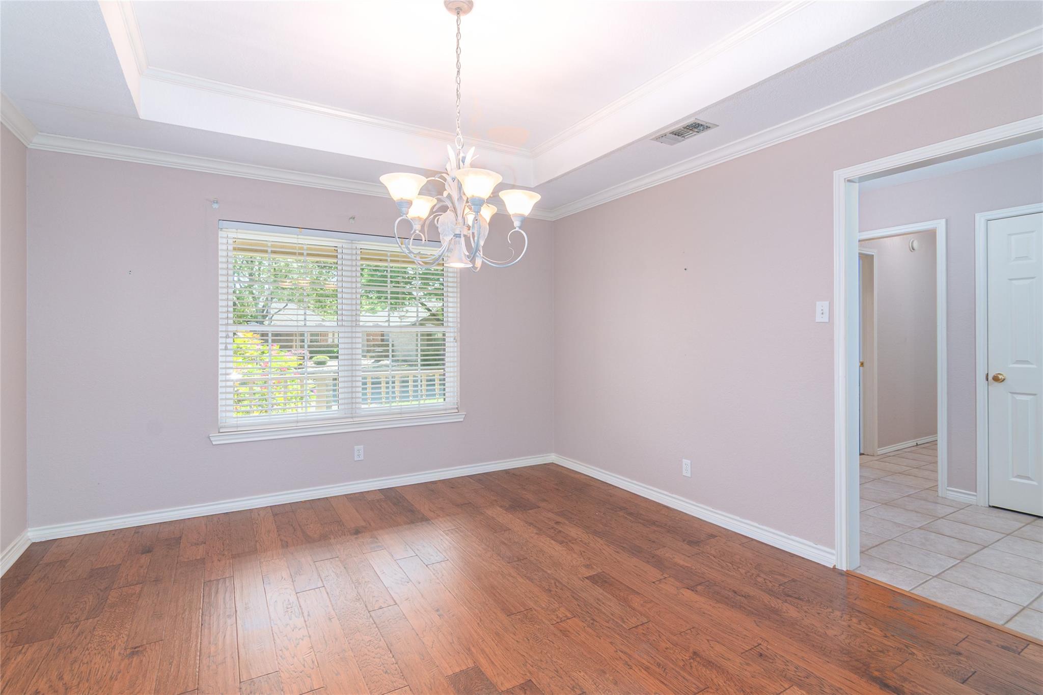 Image 12 of 40 For 668 Sagewood Pkwy