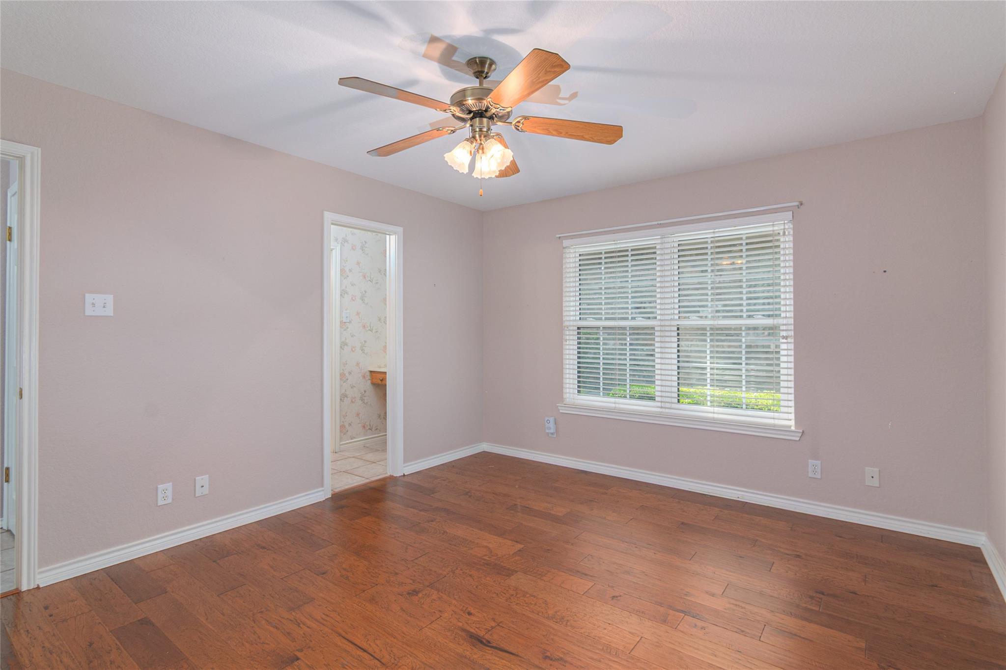 Image 15 of 40 For 668 Sagewood Pkwy