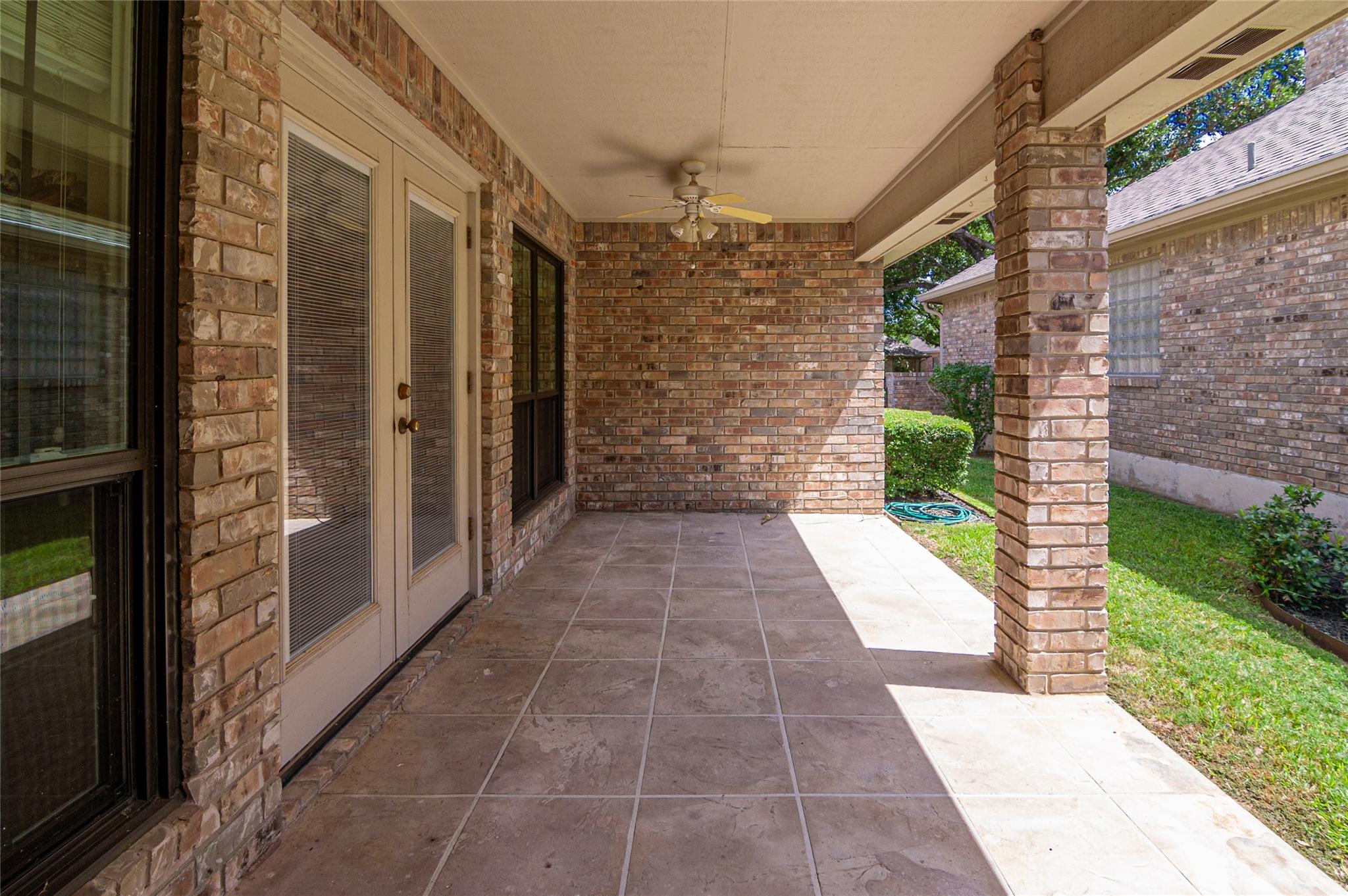 Image 36 of 40 For 668 Sagewood Pkwy