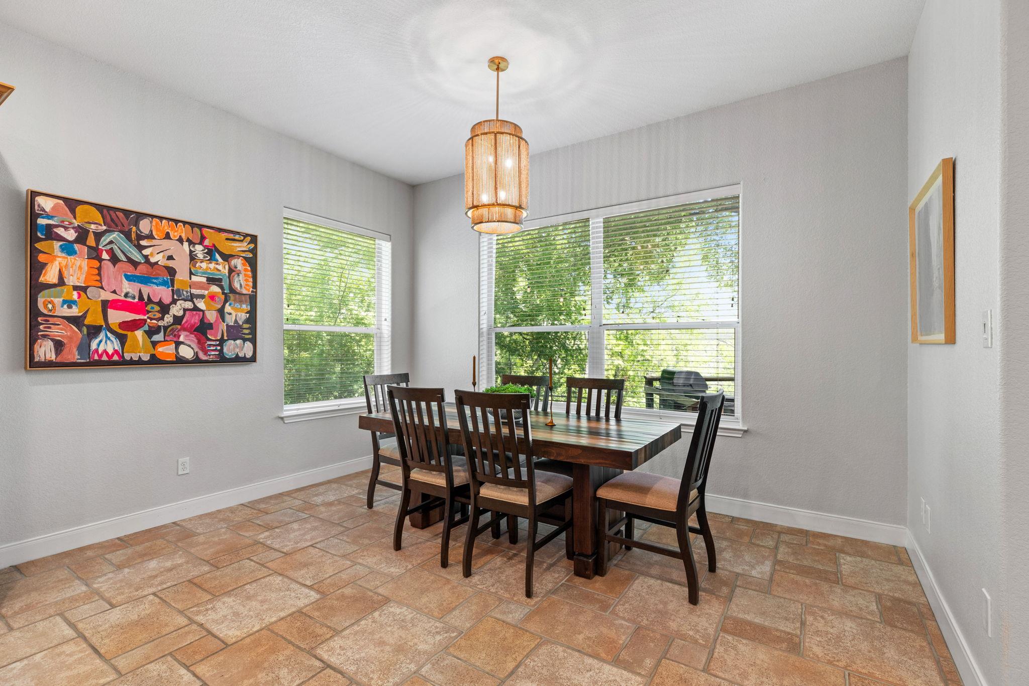Image 11 of 40 For 326 Red Bird Ln