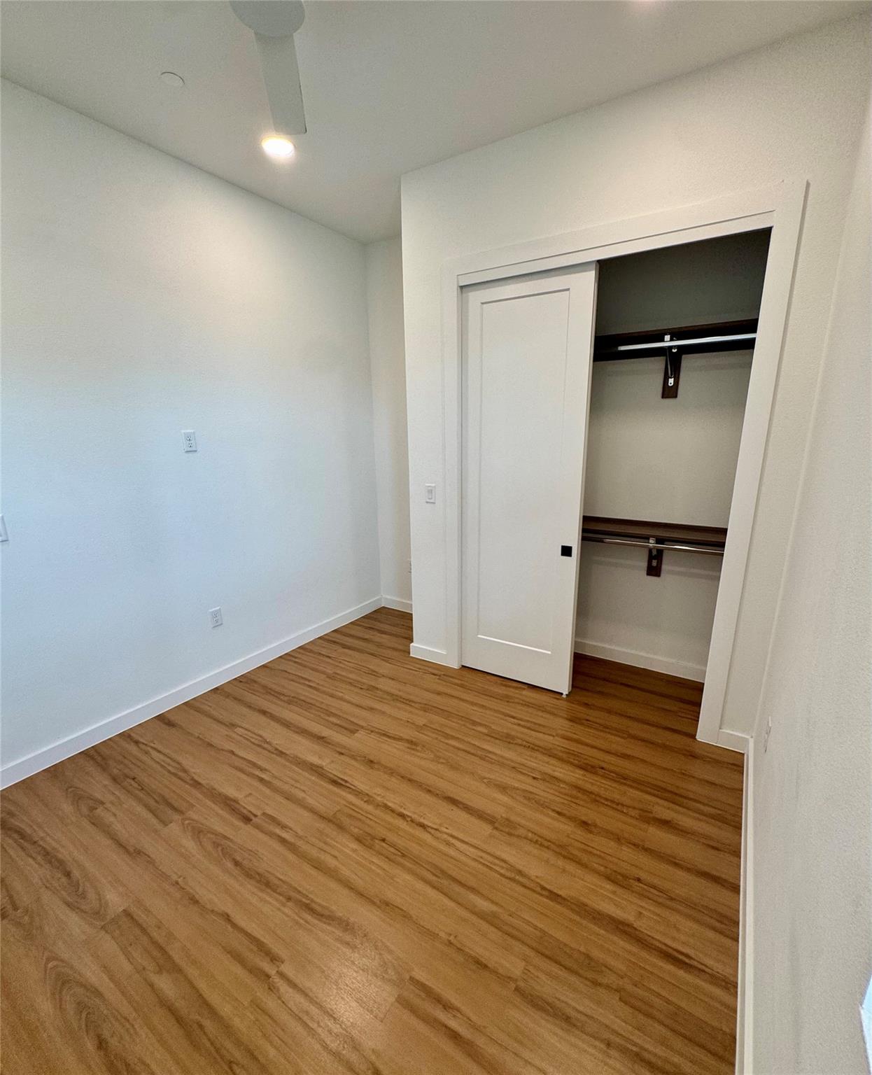 Image 10 of 20 For 2165 Gabriels Pl 1111