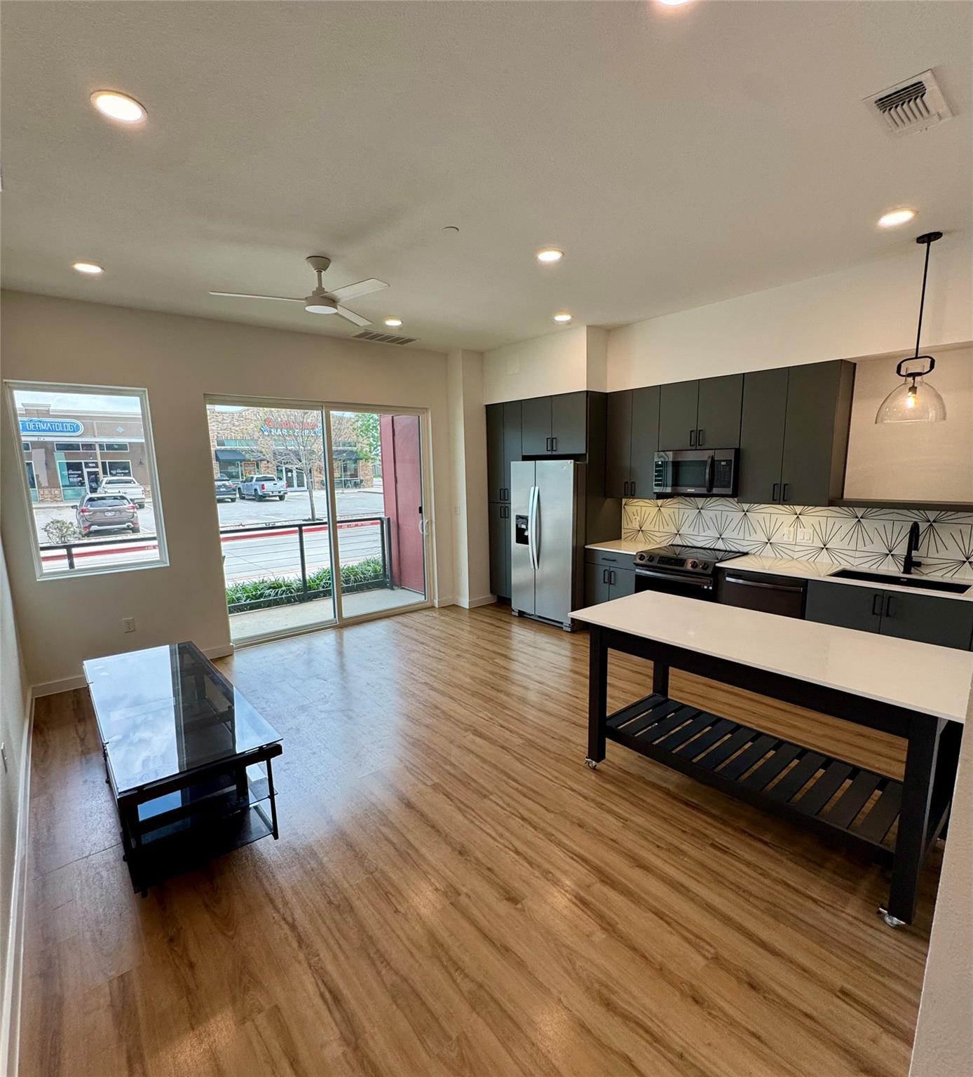 Image 3 of 20 For 2165 Gabriels Pl 1111