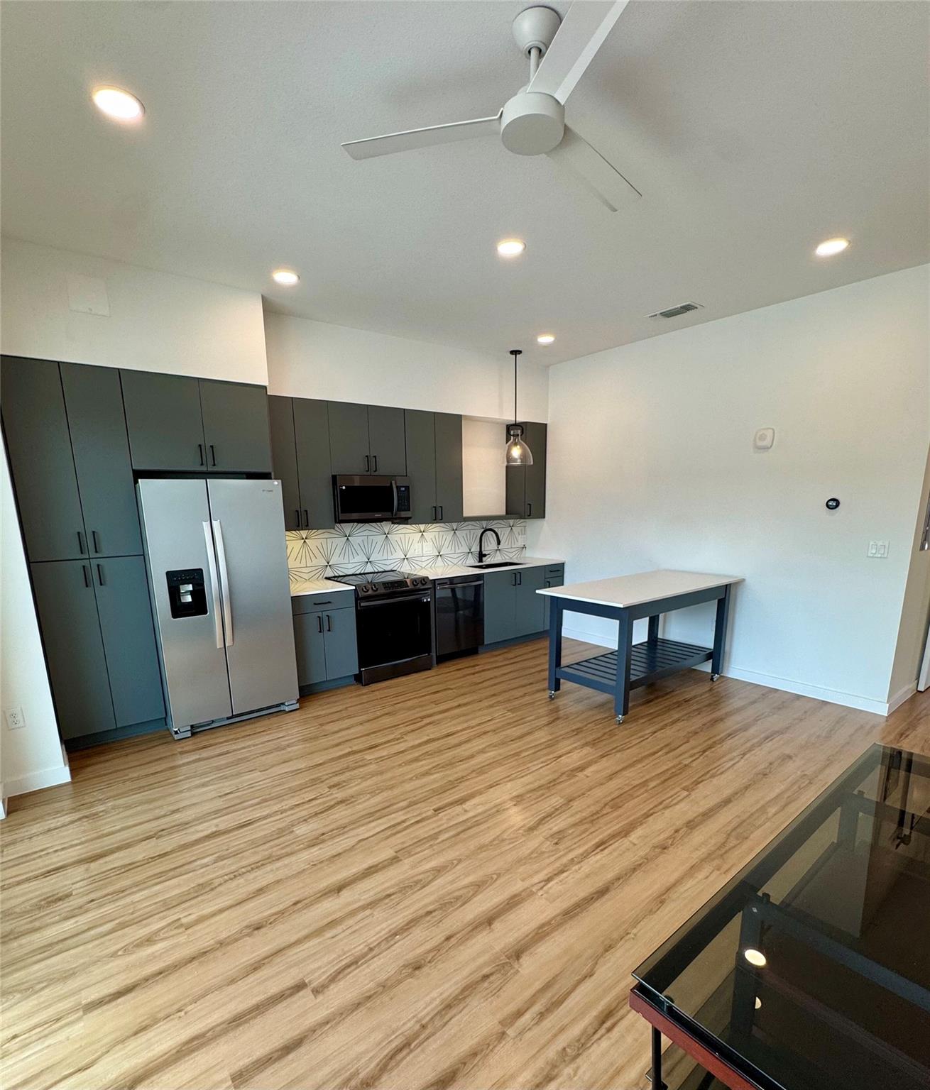 Image 7 of 20 For 2165 Gabriels Pl 1111