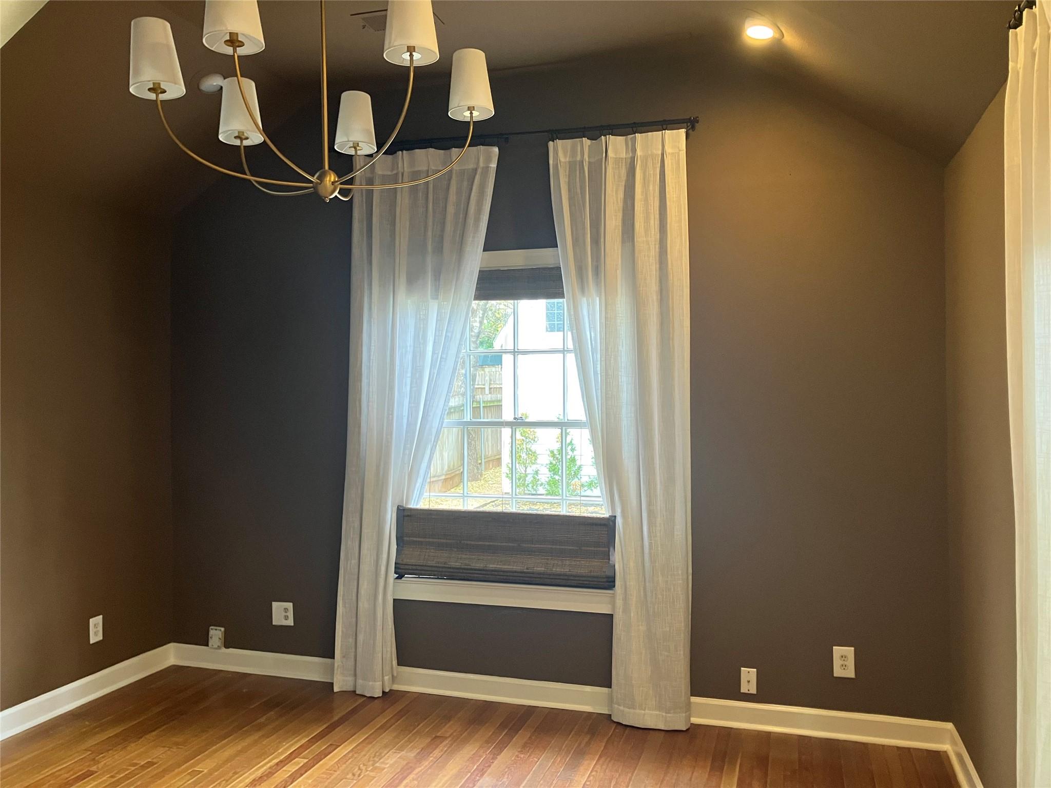 Image 17 of 40 For 1916 39th St