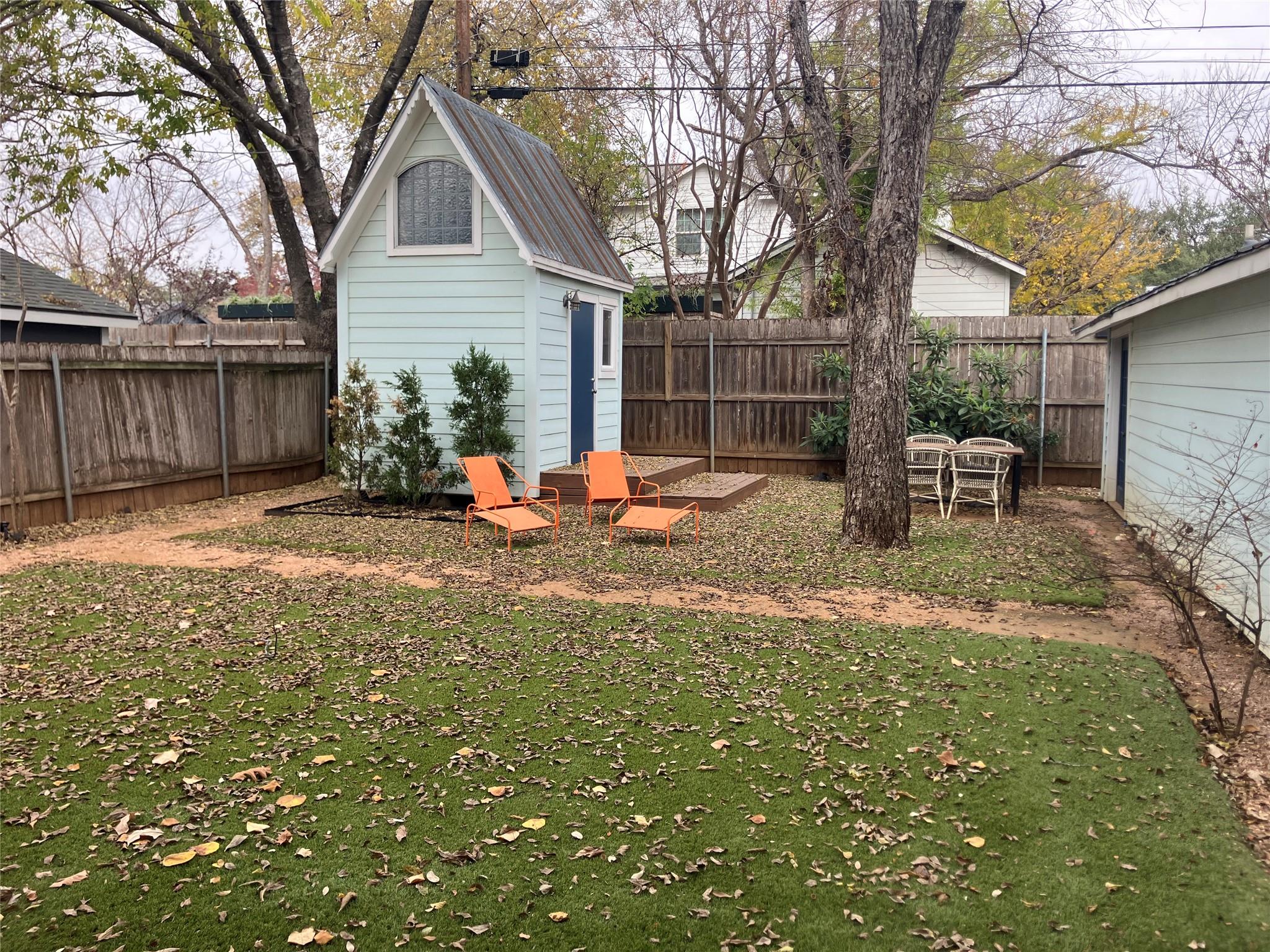 Image 25 of 40 For 1916 39th St