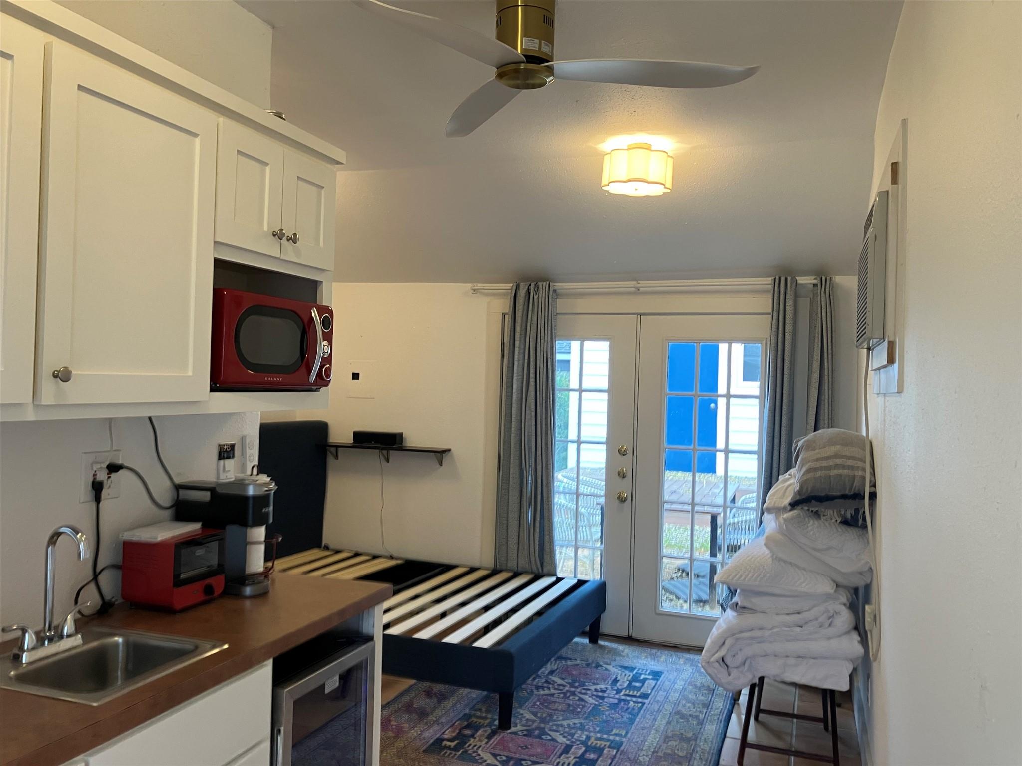 Image 33 of 40 For 1916 39th St