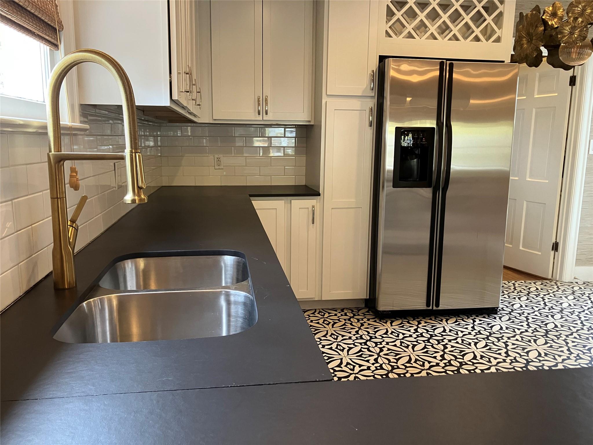 Image 8 of 40 For 1916 39th St