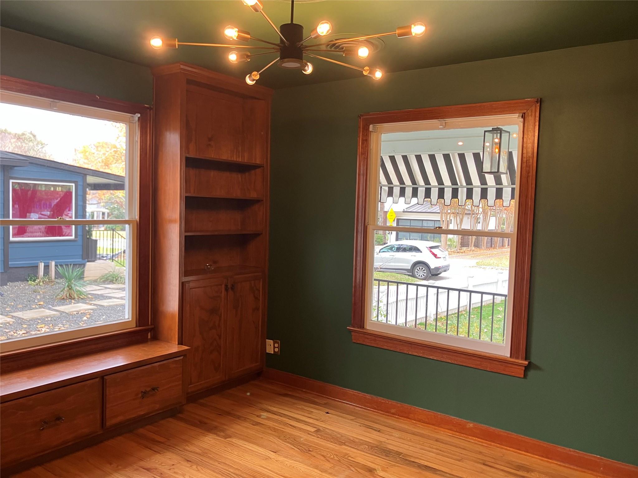 Image 9 of 40 For 1916 39th St