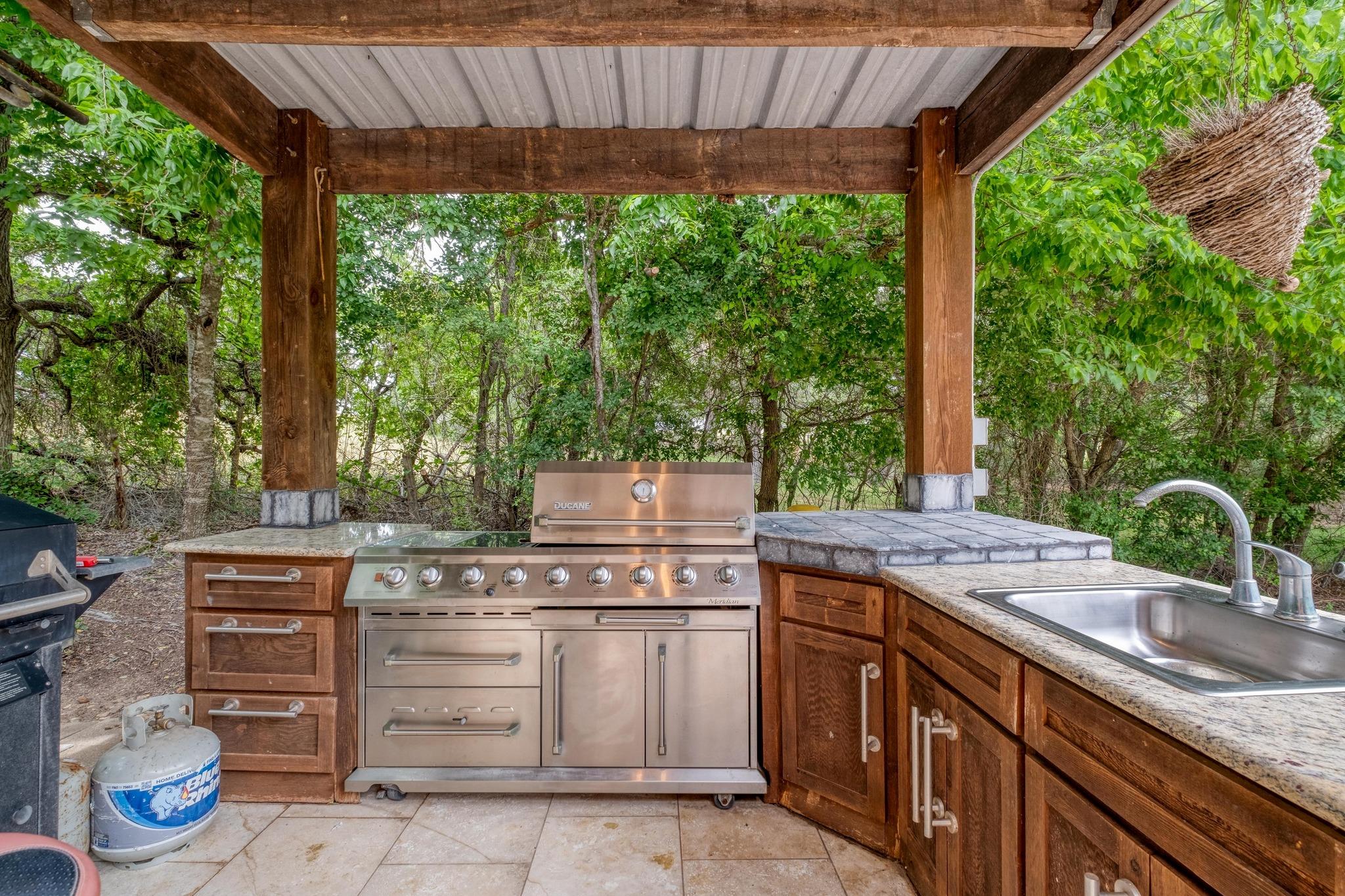 Image 23 of 40 For 200 Red Bird Ln