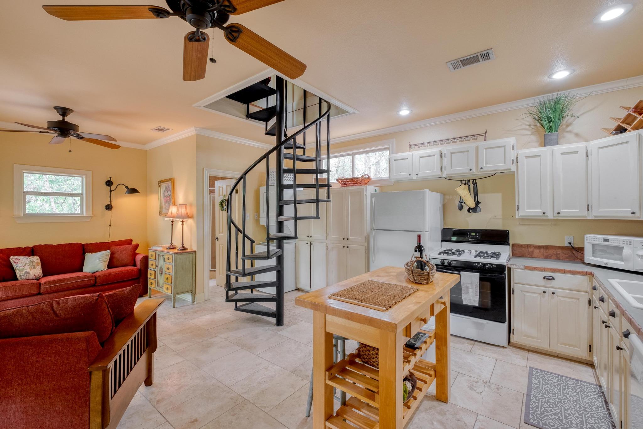 Image 30 of 40 For 200 Red Bird Ln