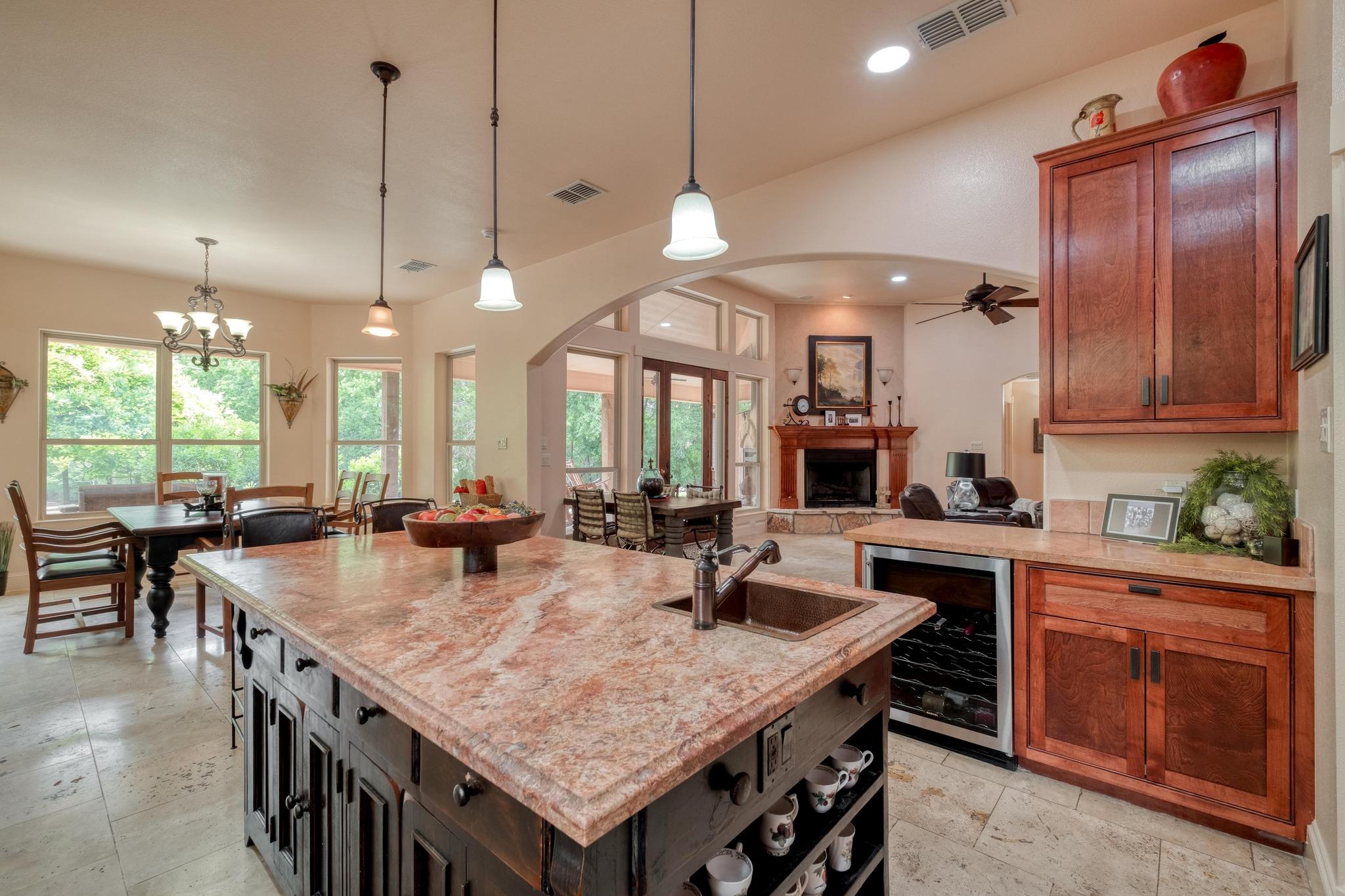 Image 9 of 40 For 200 Red Bird Ln