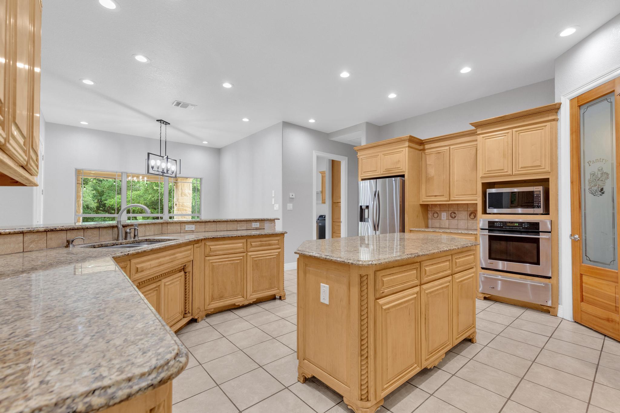 Image 10 of 36 For 1130 Whispering Water