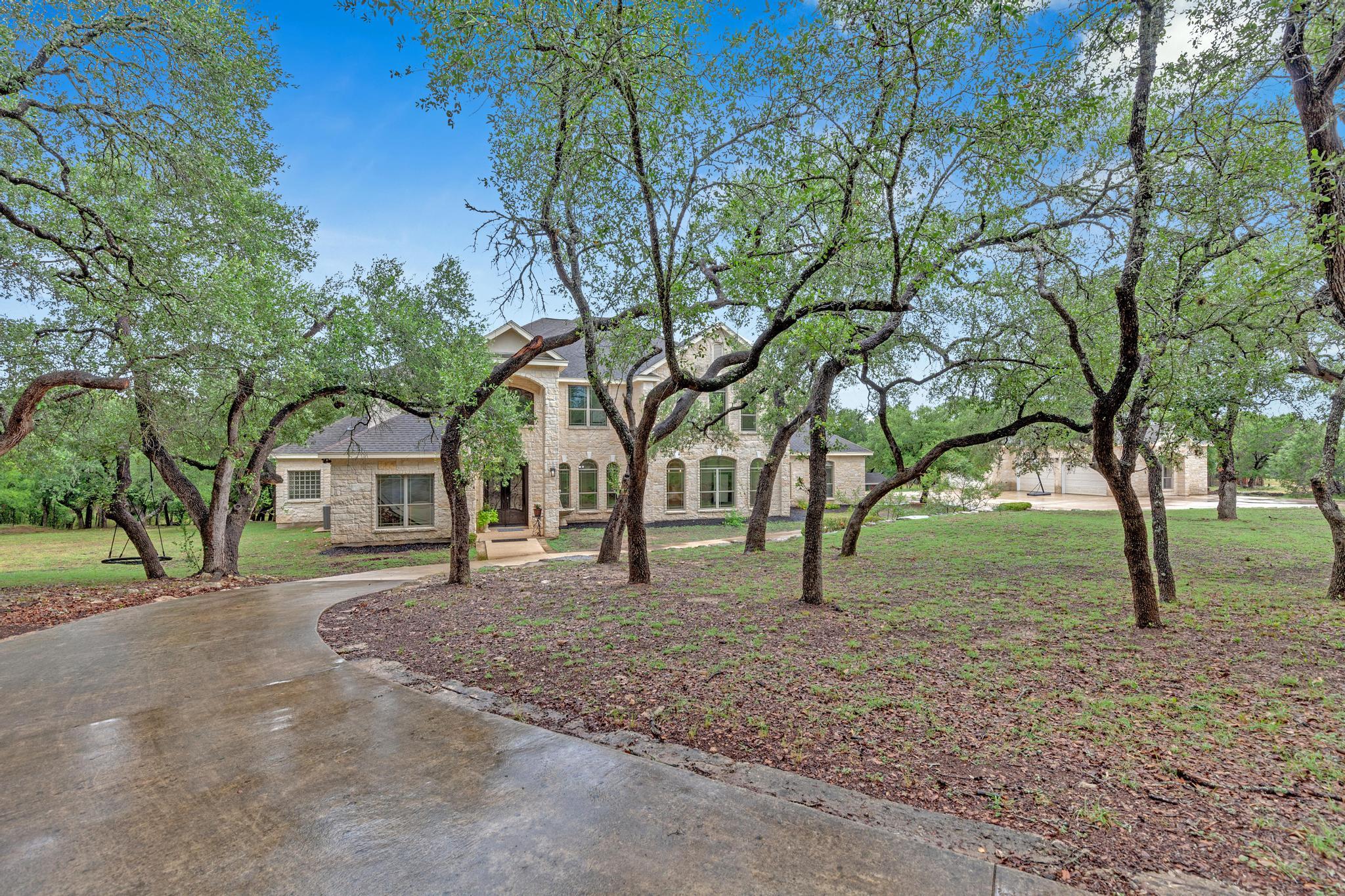 Image 2 of 36 For 1130 Whispering Water