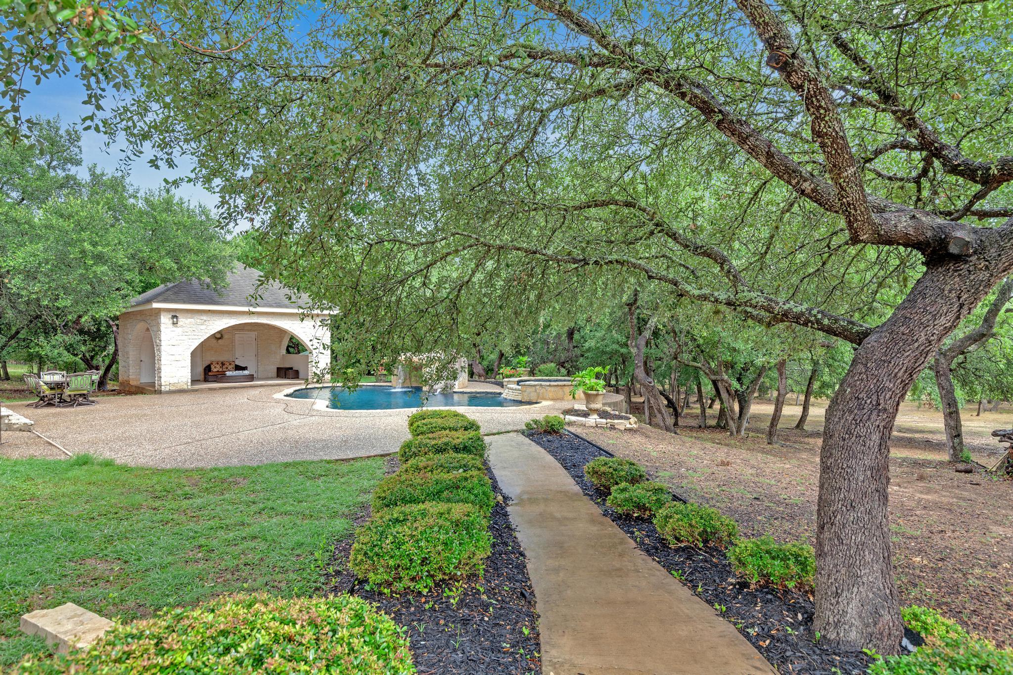 Image 22 of 36 For 1130 Whispering Water