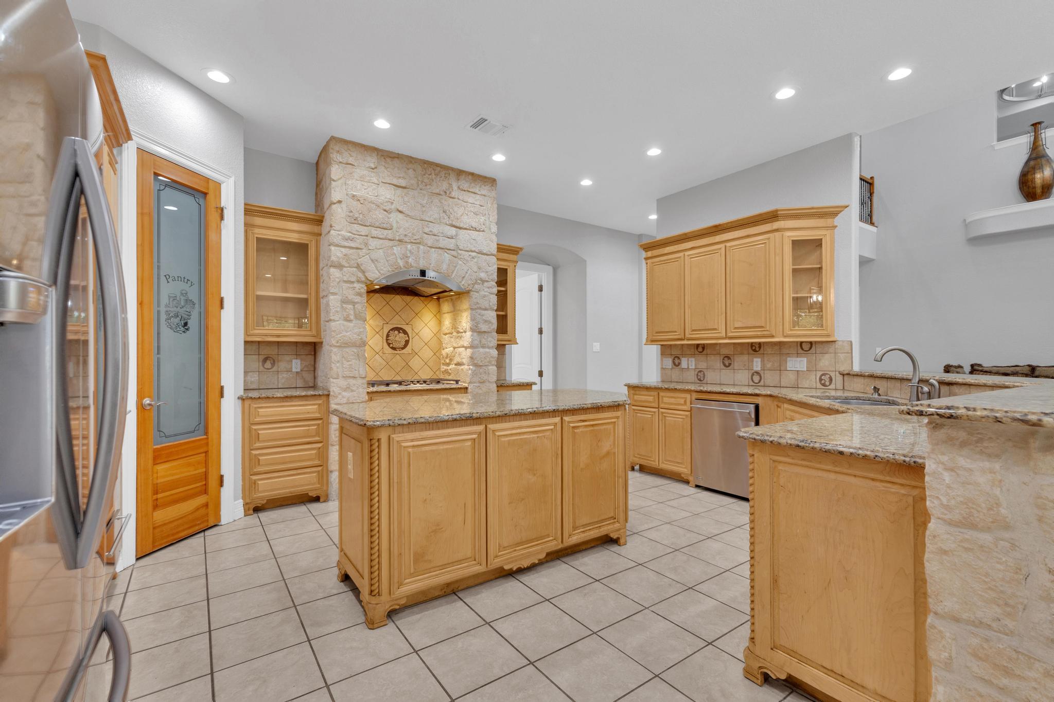 Image 8 of 36 For 1130 Whispering Water