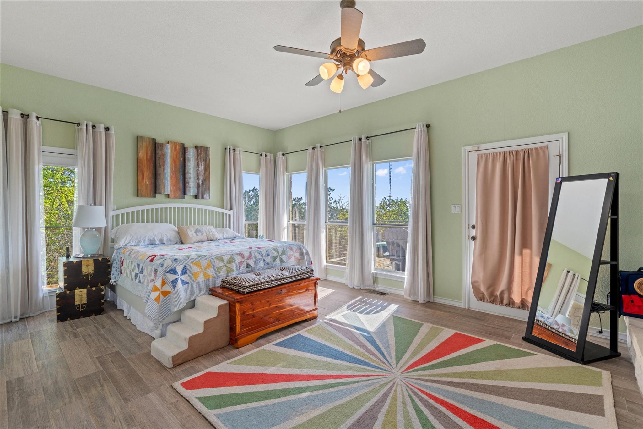 Image 12 of 40 For 4401 Sunset Cliff Rd