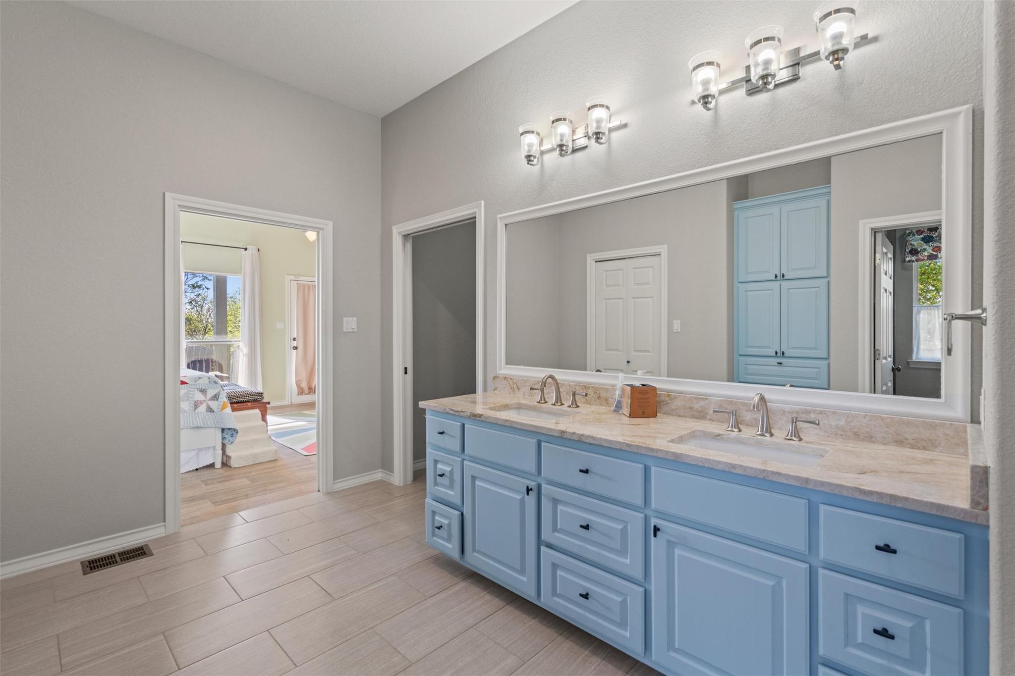 Image 16 of 40 For 4401 Sunset Cliff Rd