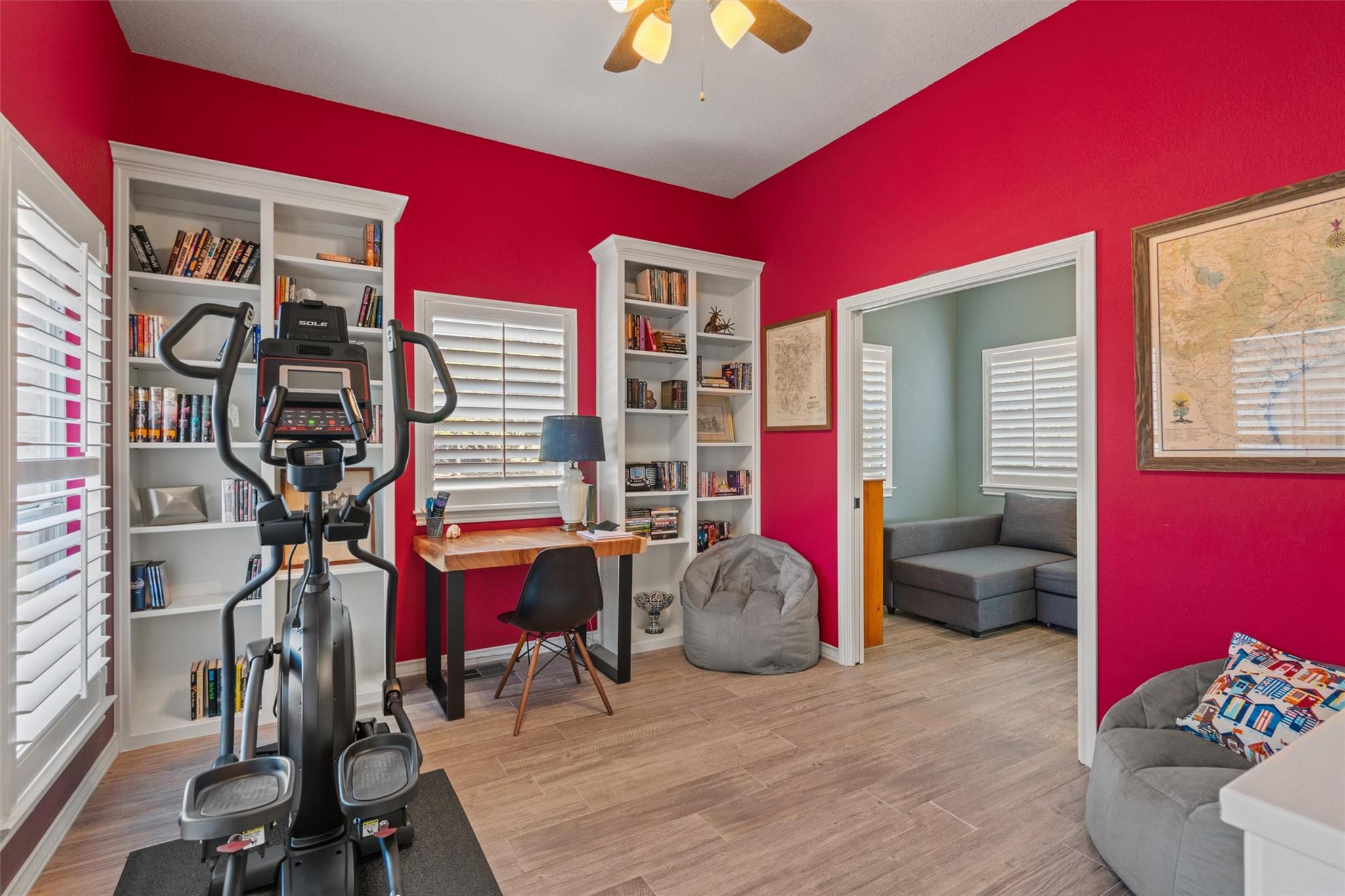 Image 18 of 40 For 4401 Sunset Cliff Rd