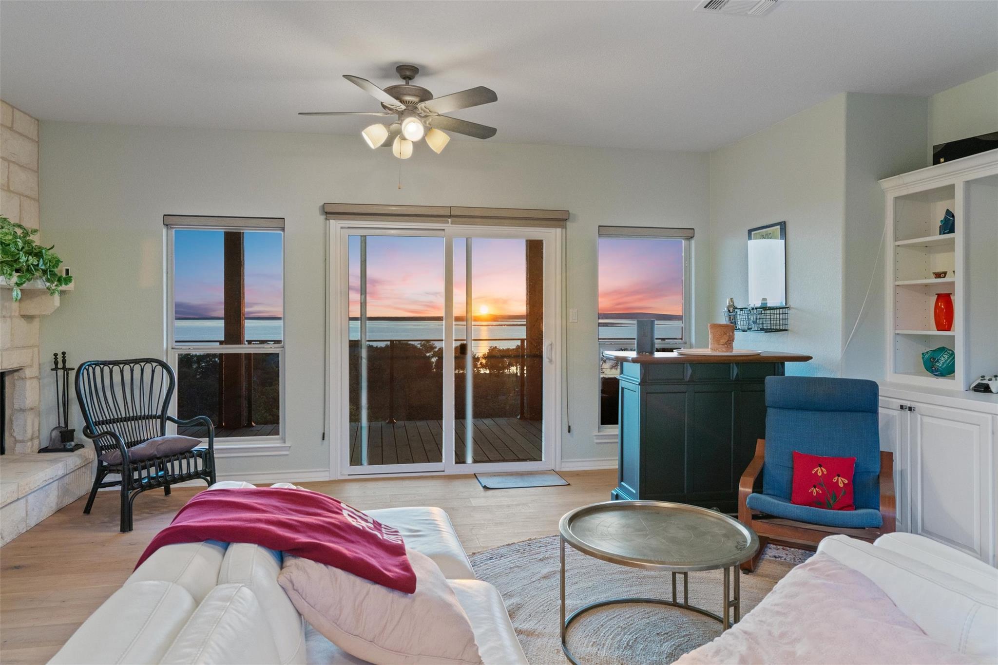 Image 24 of 40 For 4401 Sunset Cliff Rd