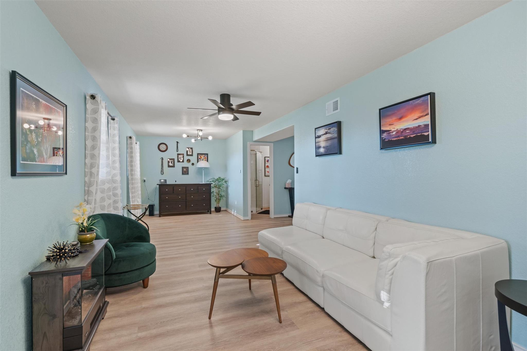 Image 32 of 40 For 4401 Sunset Cliff Rd