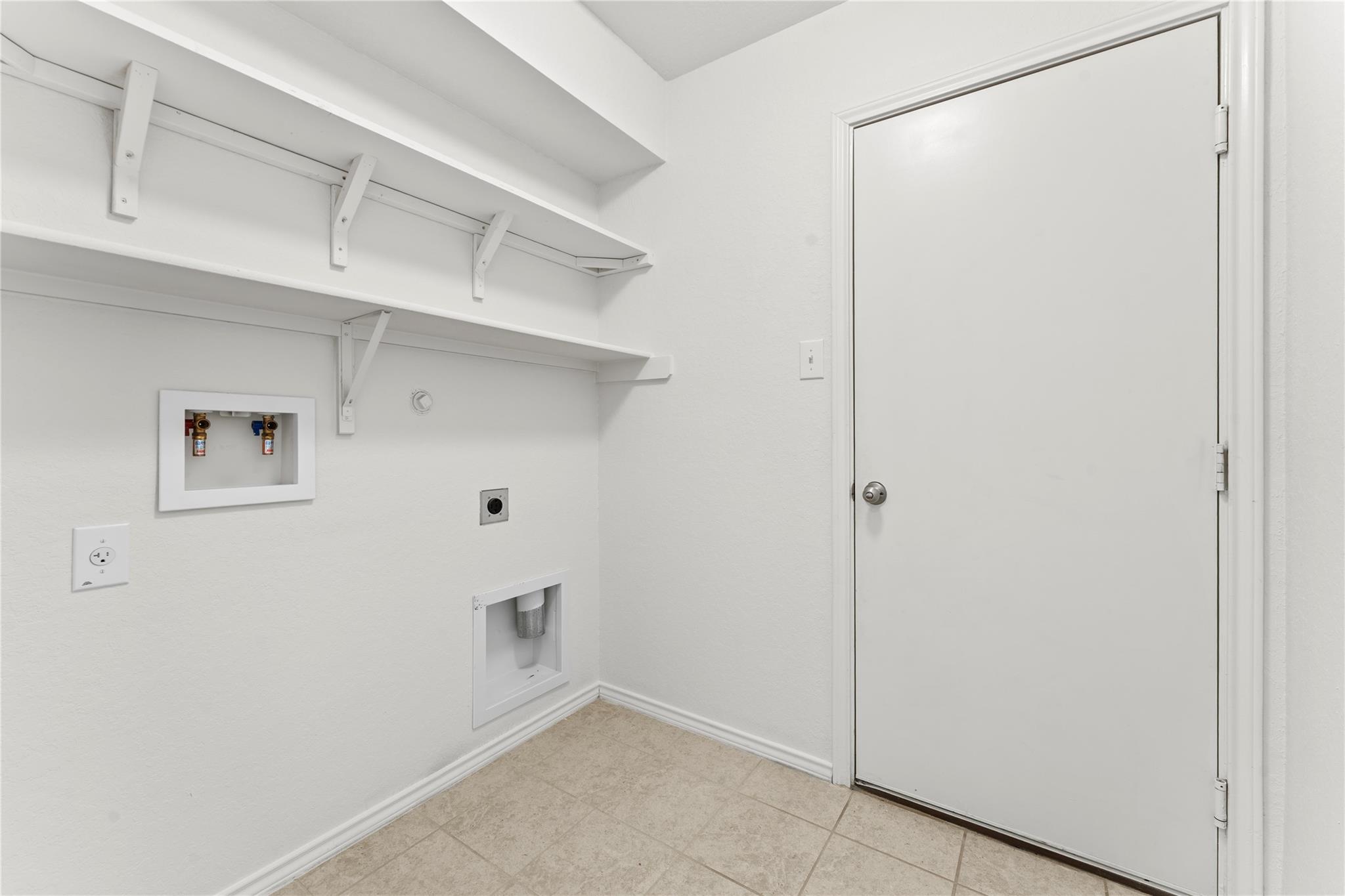 Image 11 of 16 For 1032 Sandwell Ct