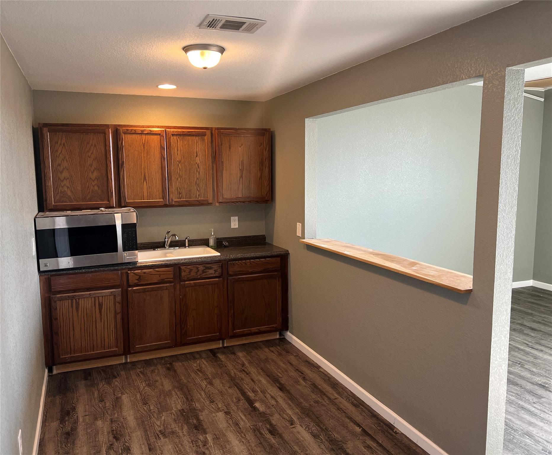 Image 7 of 25 For 15014 Iowa St