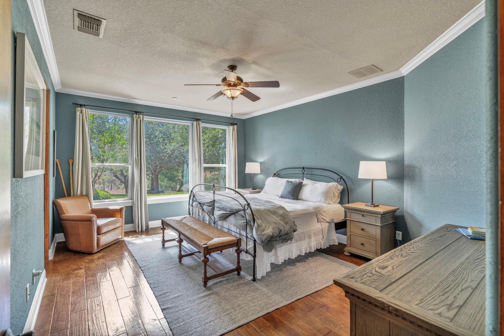 Image 28 of 37 For 144 Serene St