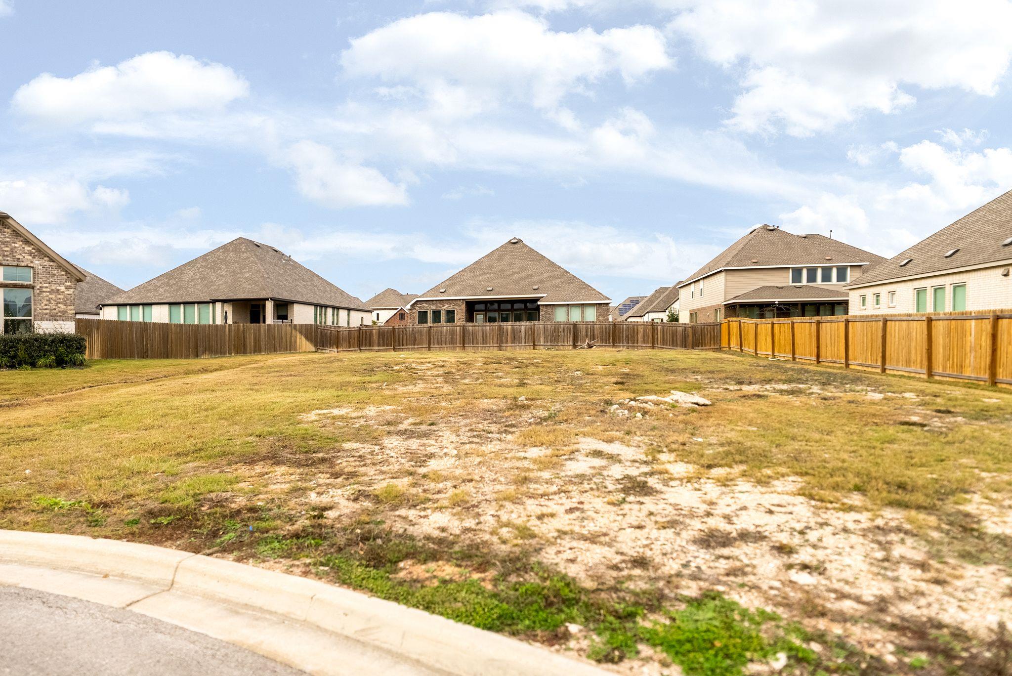 Image 4 of 17 For 13185 Hallie Crst