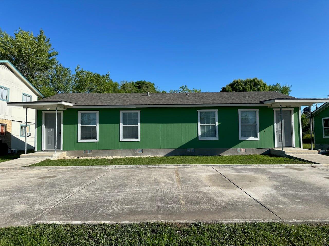 Details for 1146 Magnolia St, Seguin, TX 78155