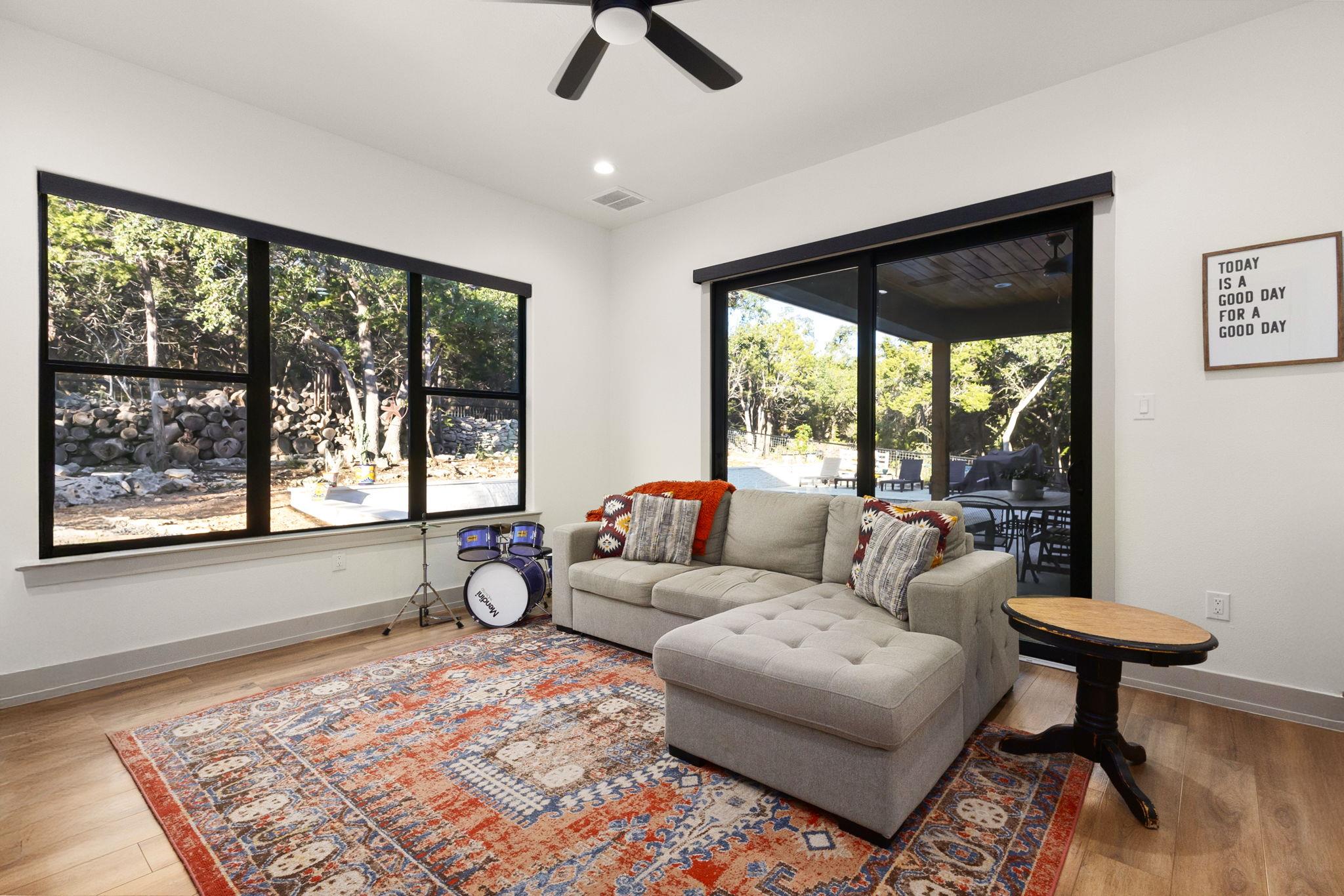 Image 23 of 40 For 1341 Merlot  