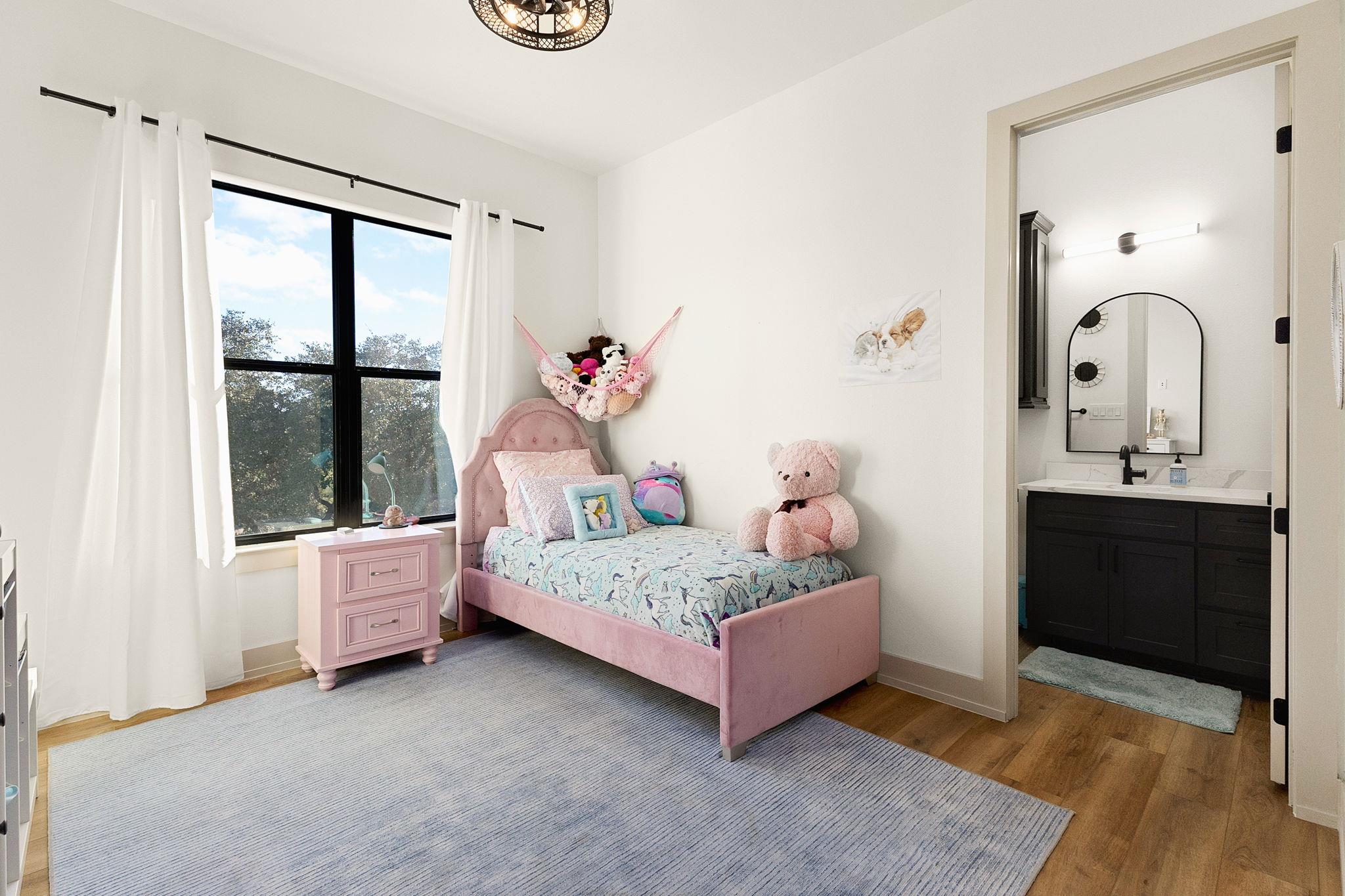 Image 24 of 40 For 1341 Merlot  